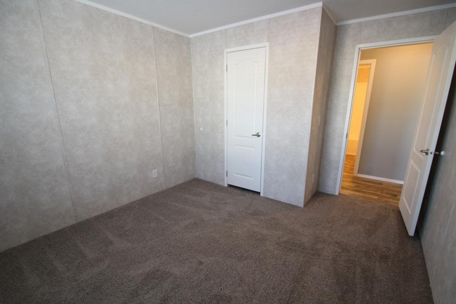 709 Morgans Run, Brookings, SD 57006