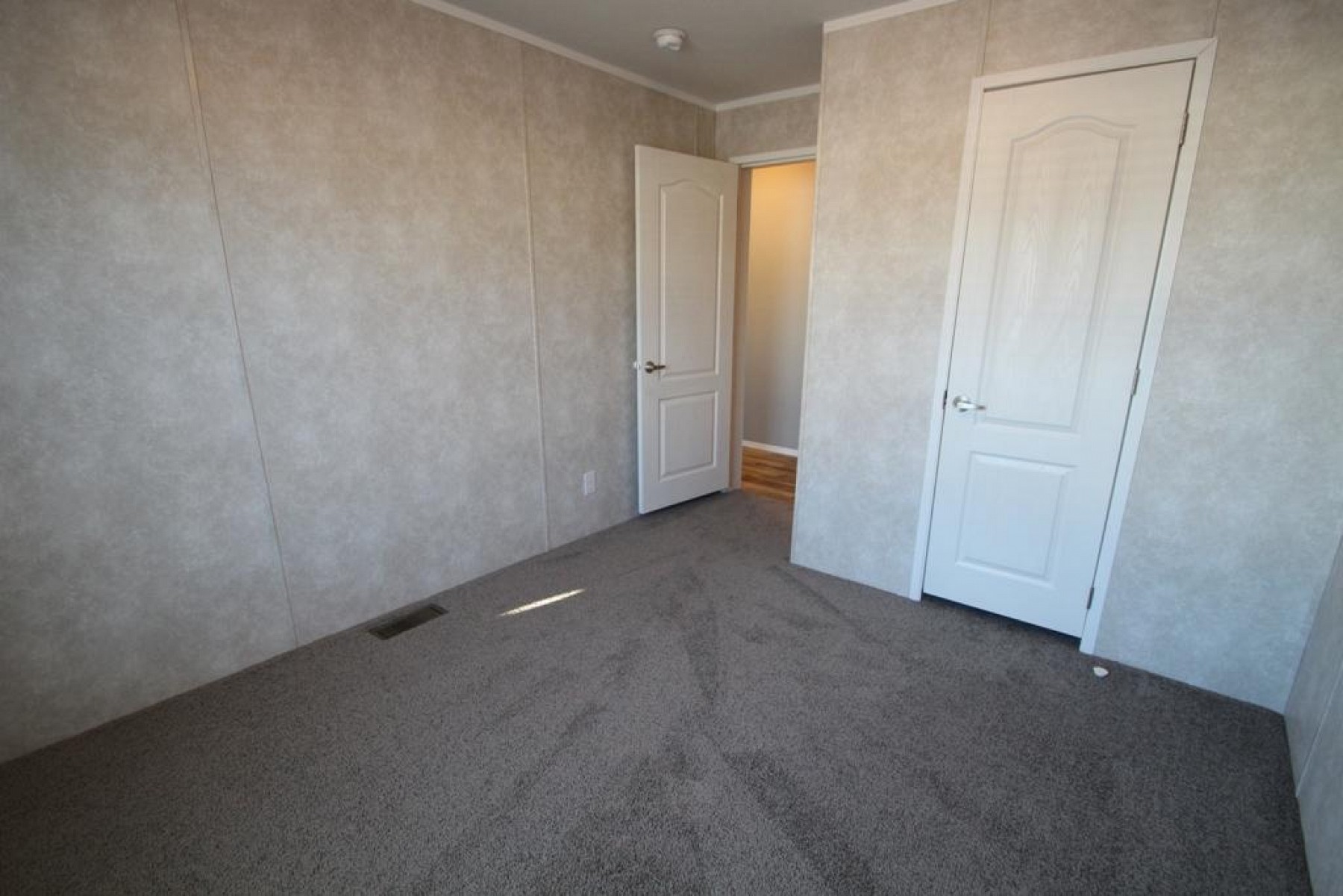 709 Morgans Run, Brookings, SD 57006