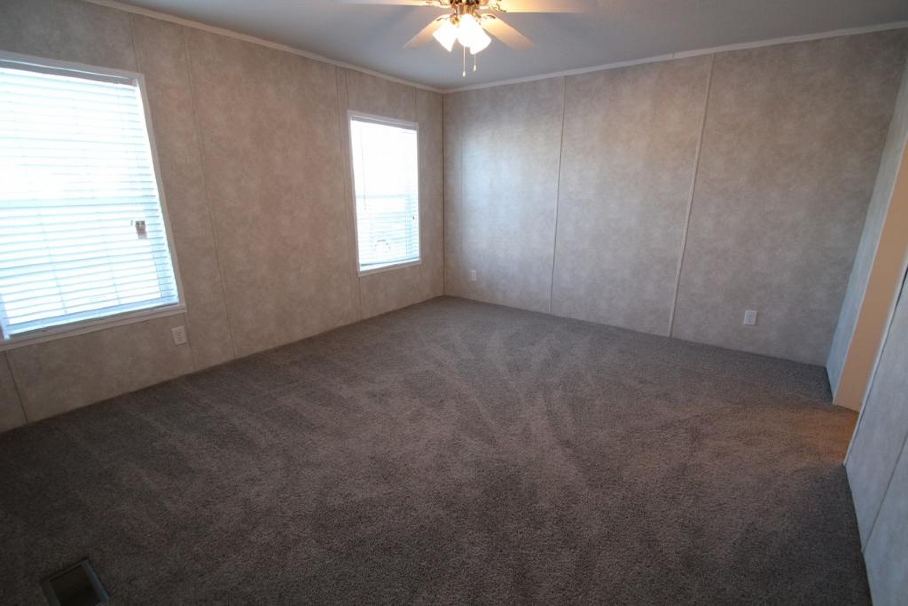 709 Morgans Run, Brookings, SD 57006