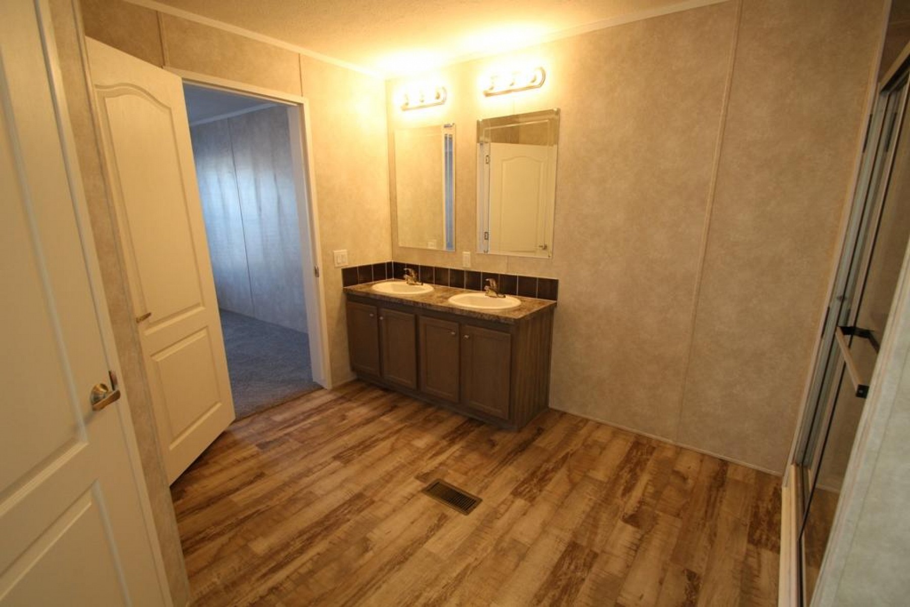 709 Morgans Run, Brookings, SD 57006