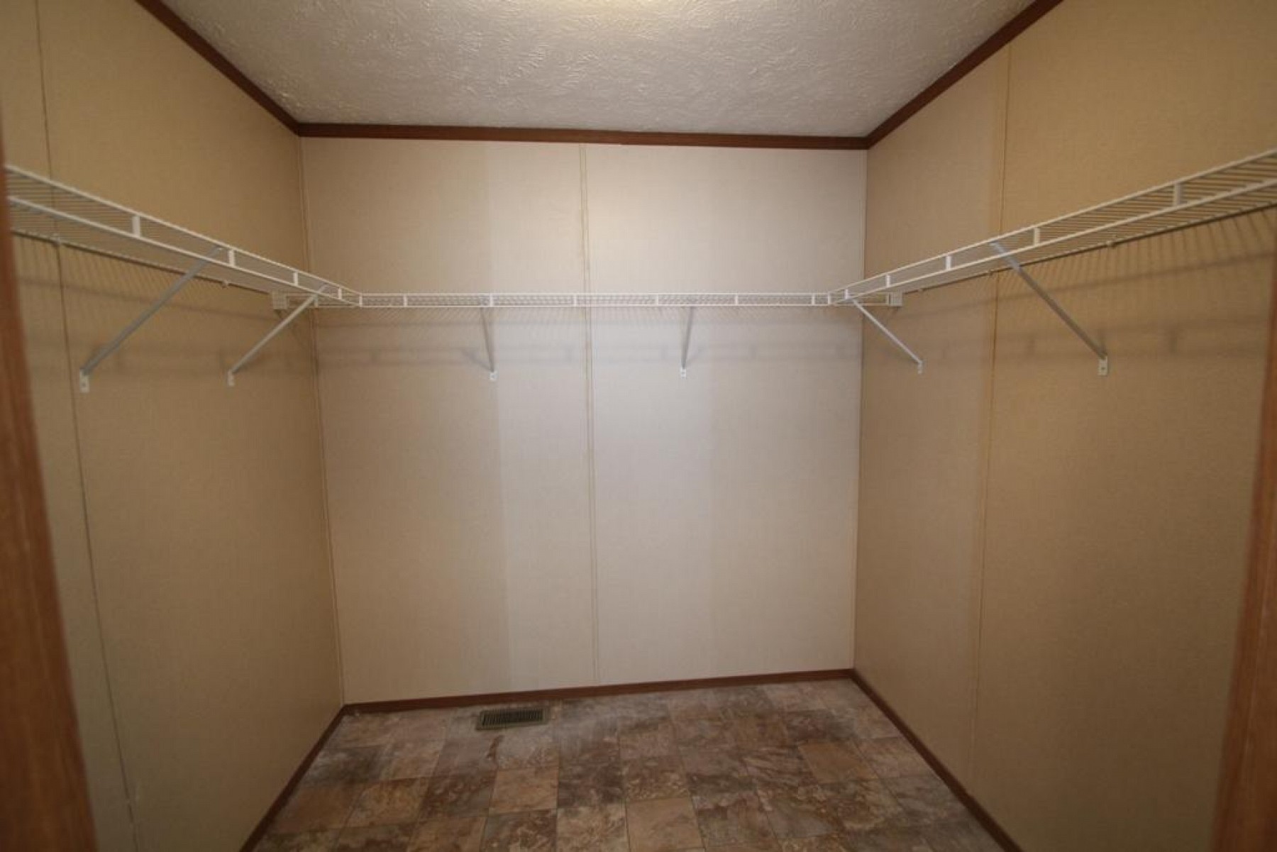 501 E Wye Mesa, Brookings, SD 57006