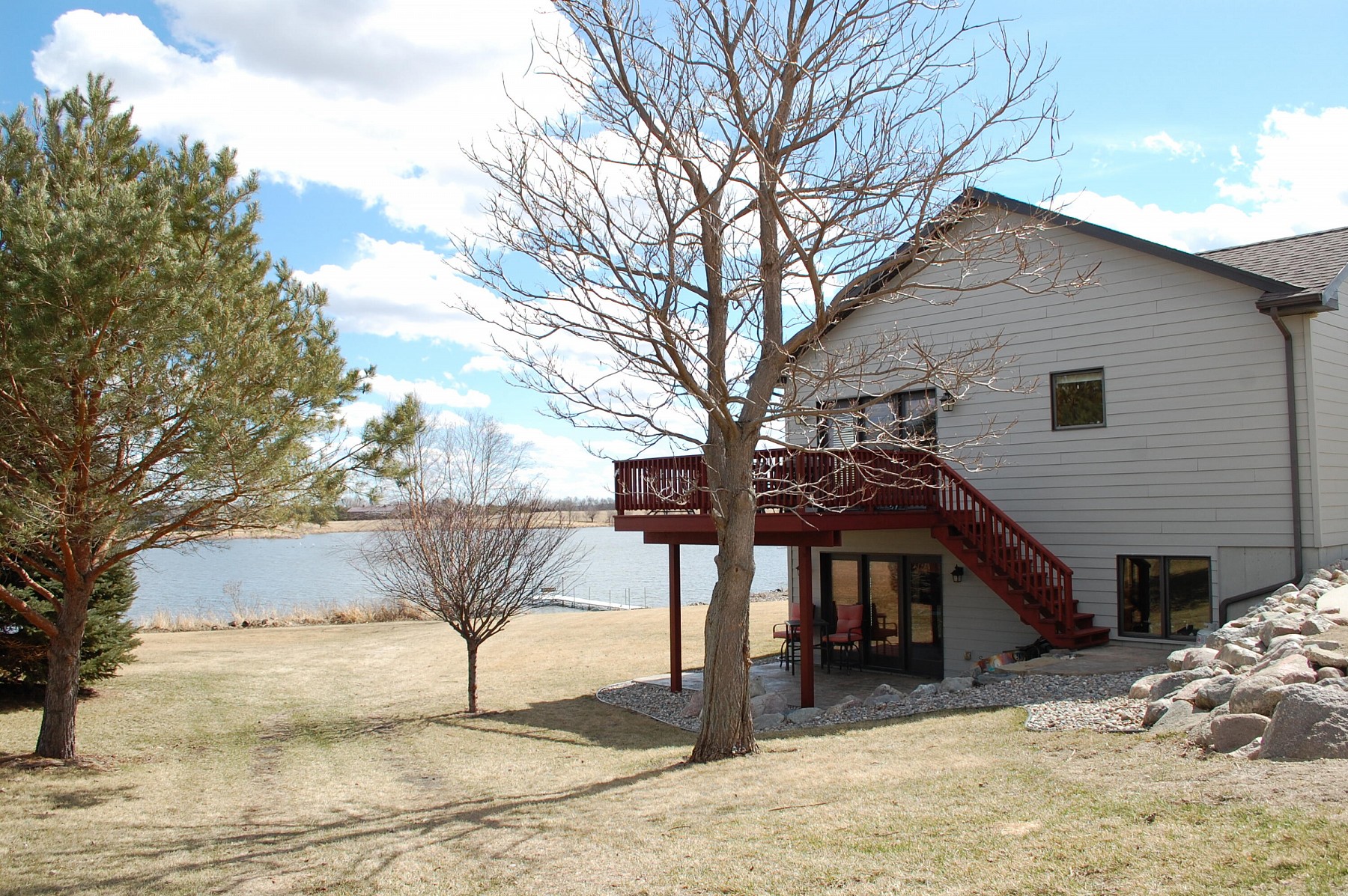 21811 468th Avenue, Volga, SD 57071