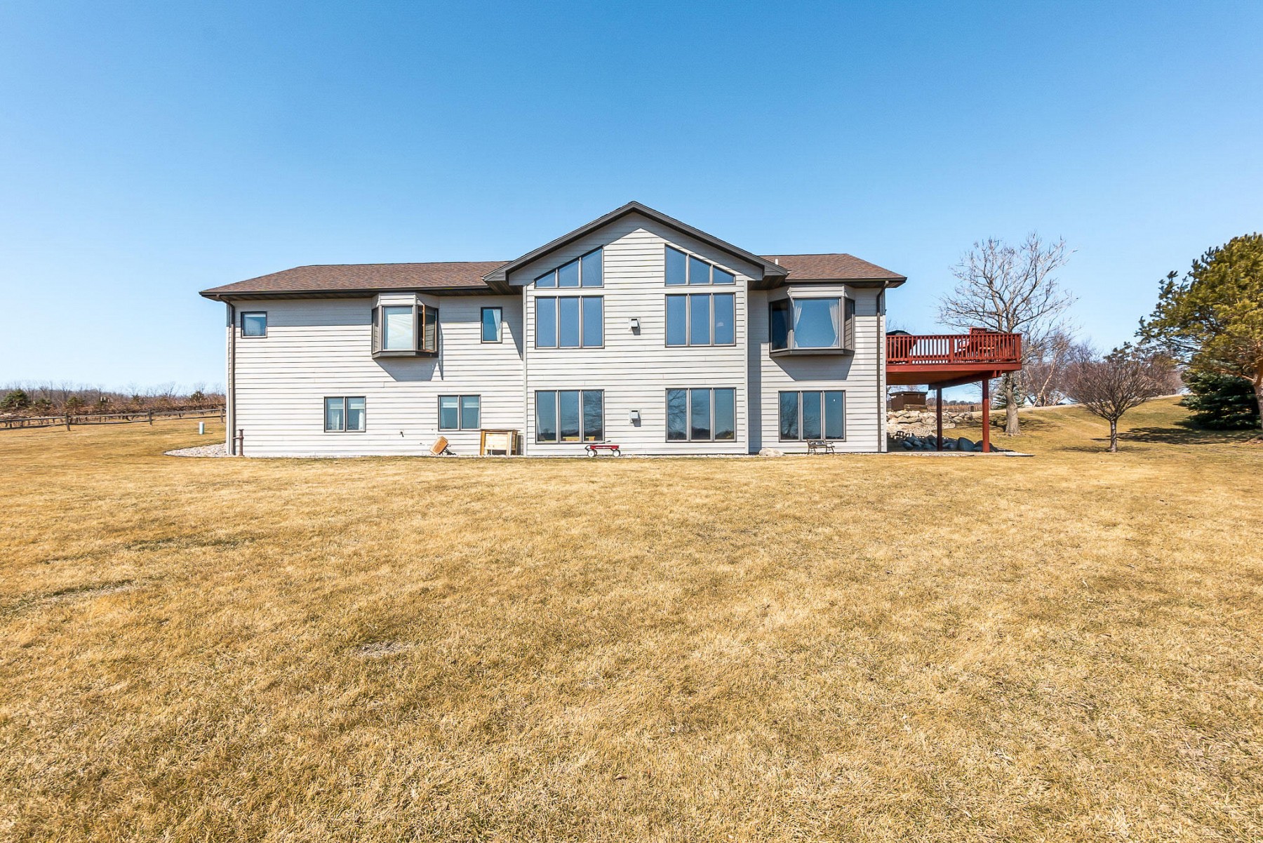 21811 468th Avenue, Volga, SD 57071