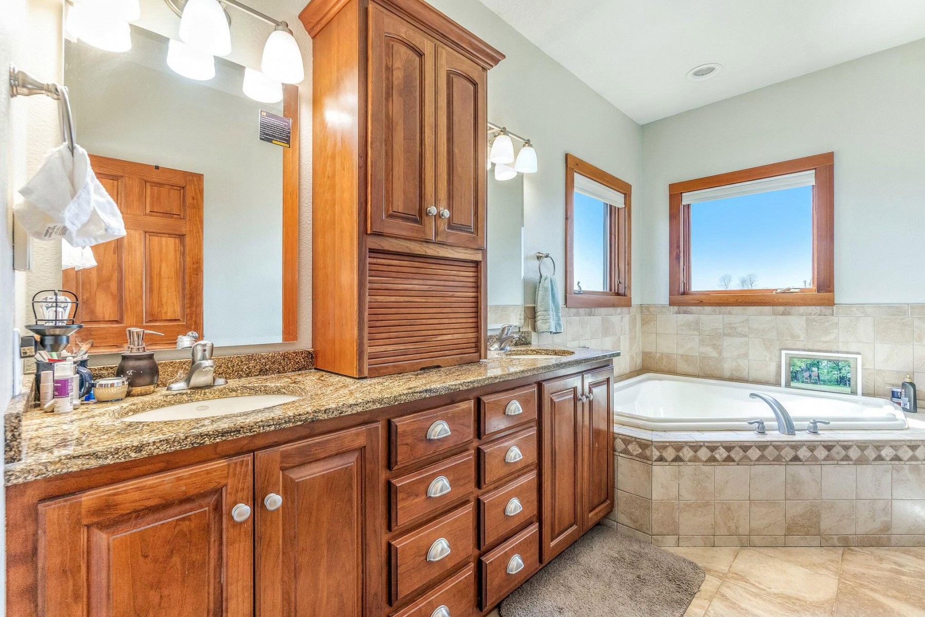 21811 468th Avenue, Volga, SD 57071