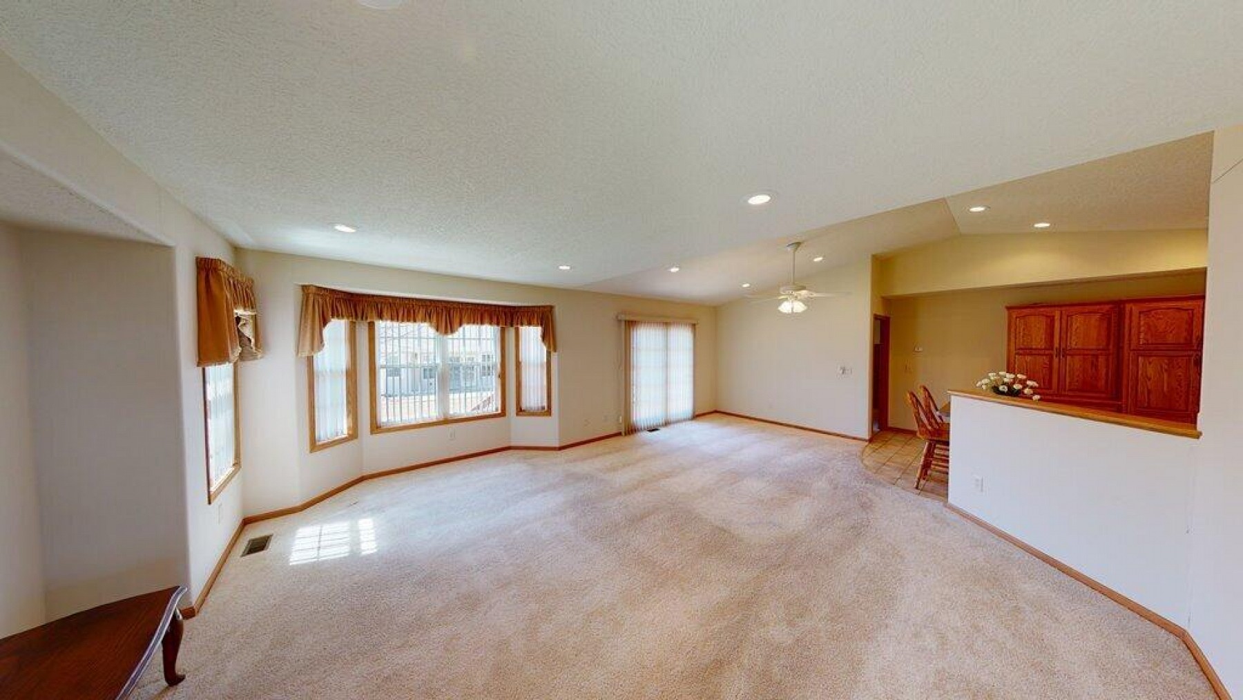 2002 Arbor Ridge, Brookings, SD 57006