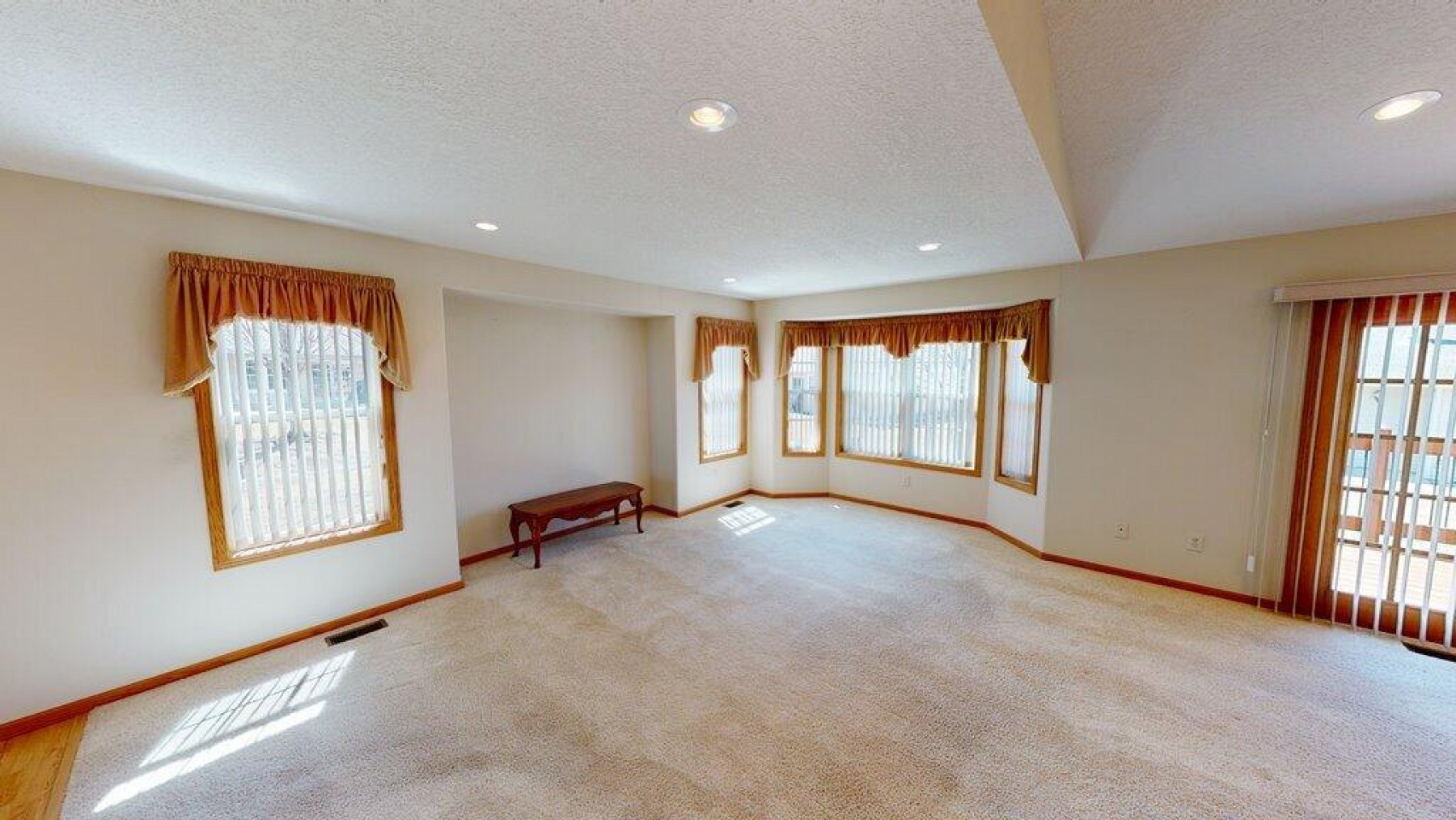 2002 Arbor Ridge, Brookings, SD 57006