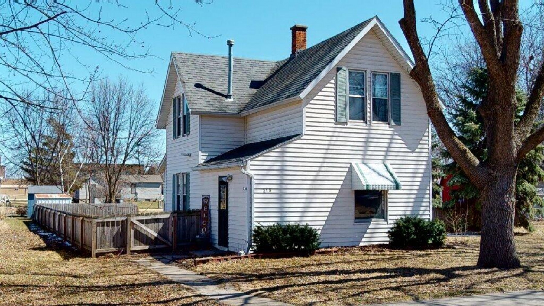 318 Marvin Avenue, Volga, SD 57071