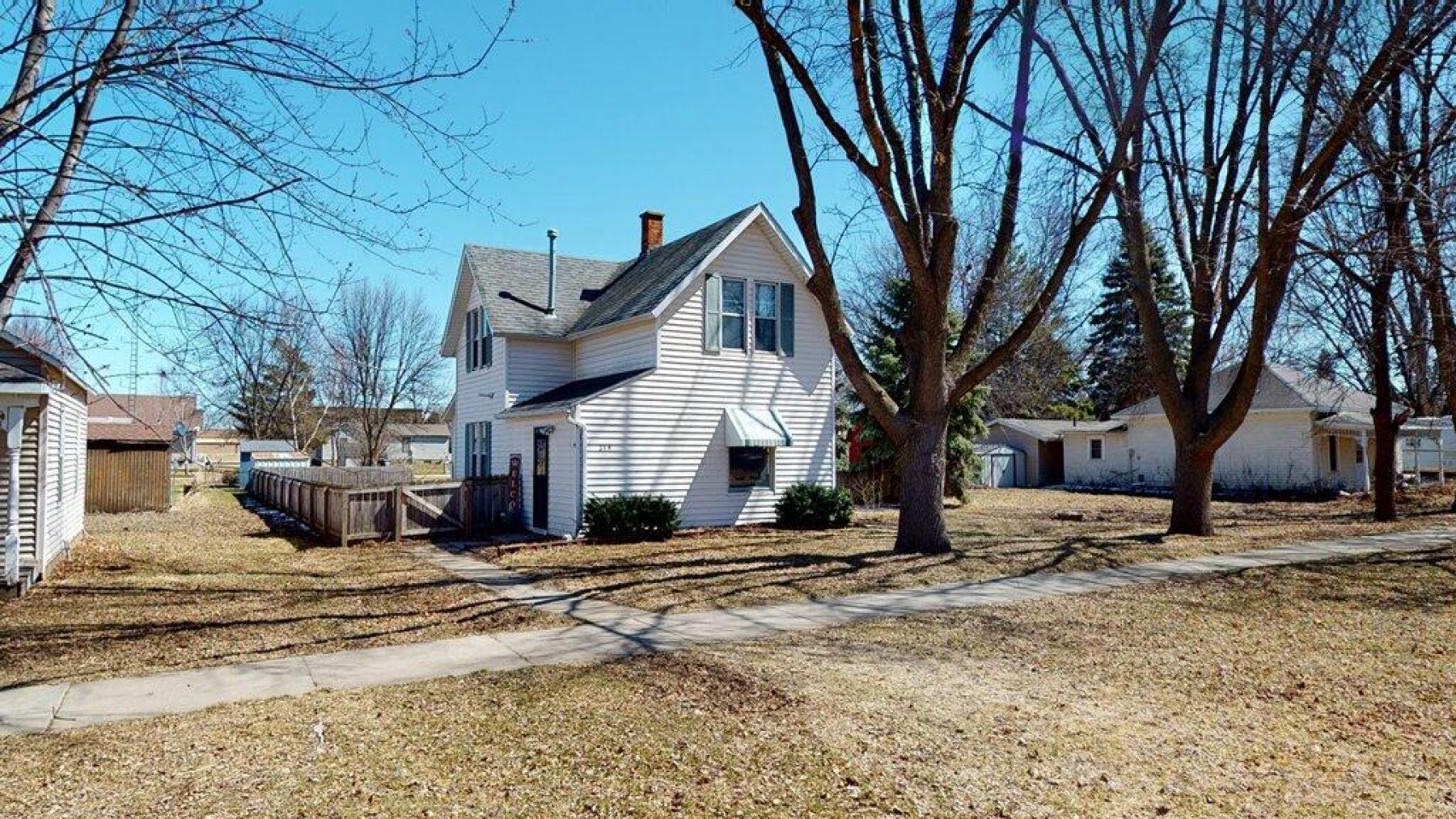 318 Marvin Avenue, Volga, SD 57071