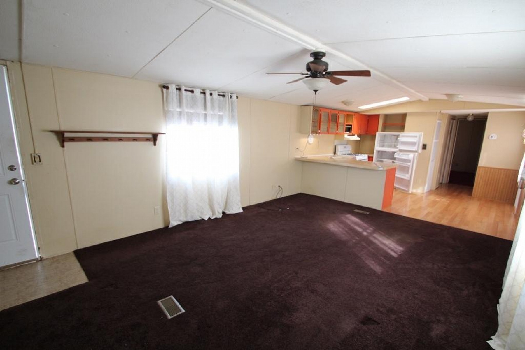 408 3rd Ave S, Brookings, SD 57006