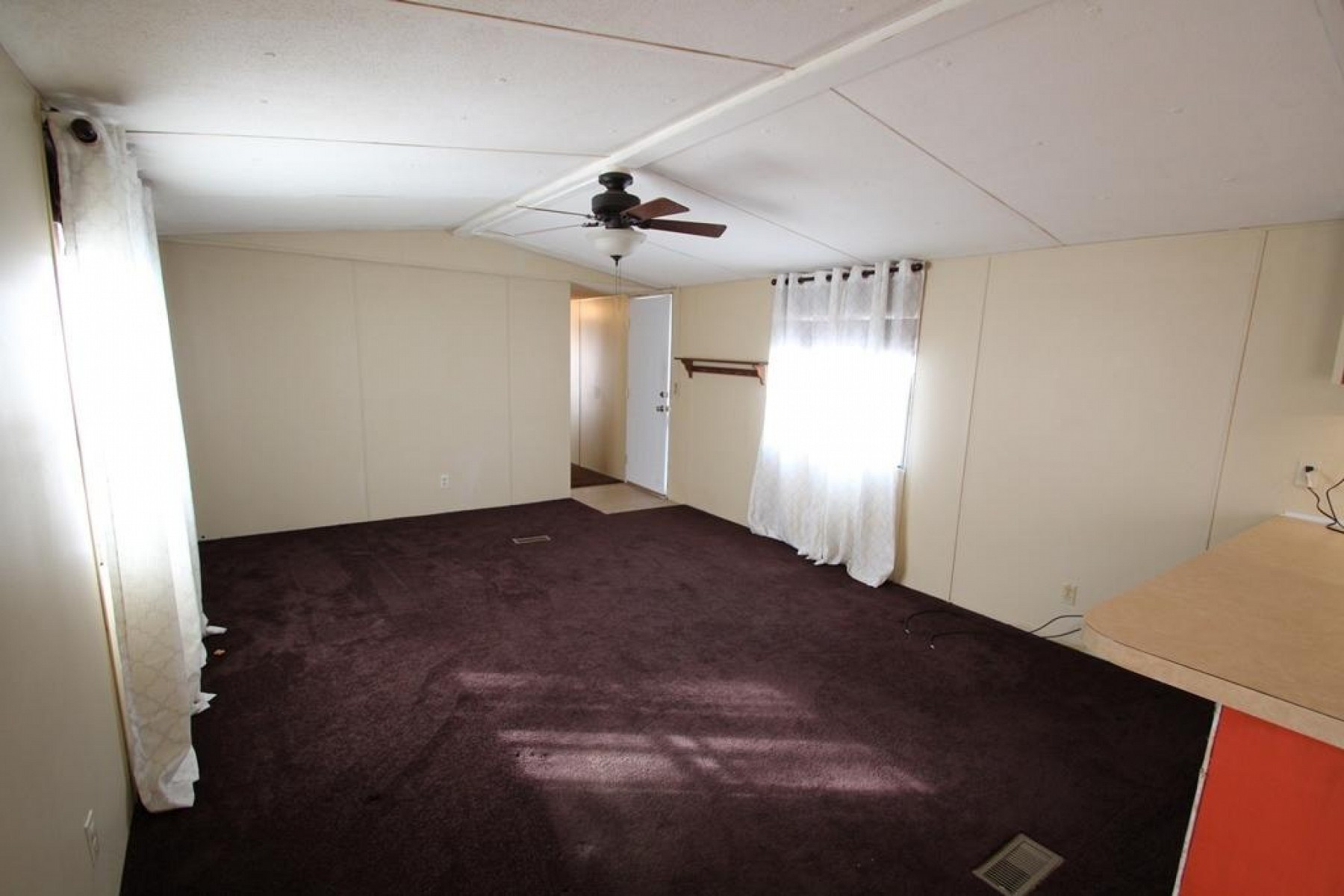 408 3rd Ave S, Brookings, SD 57006