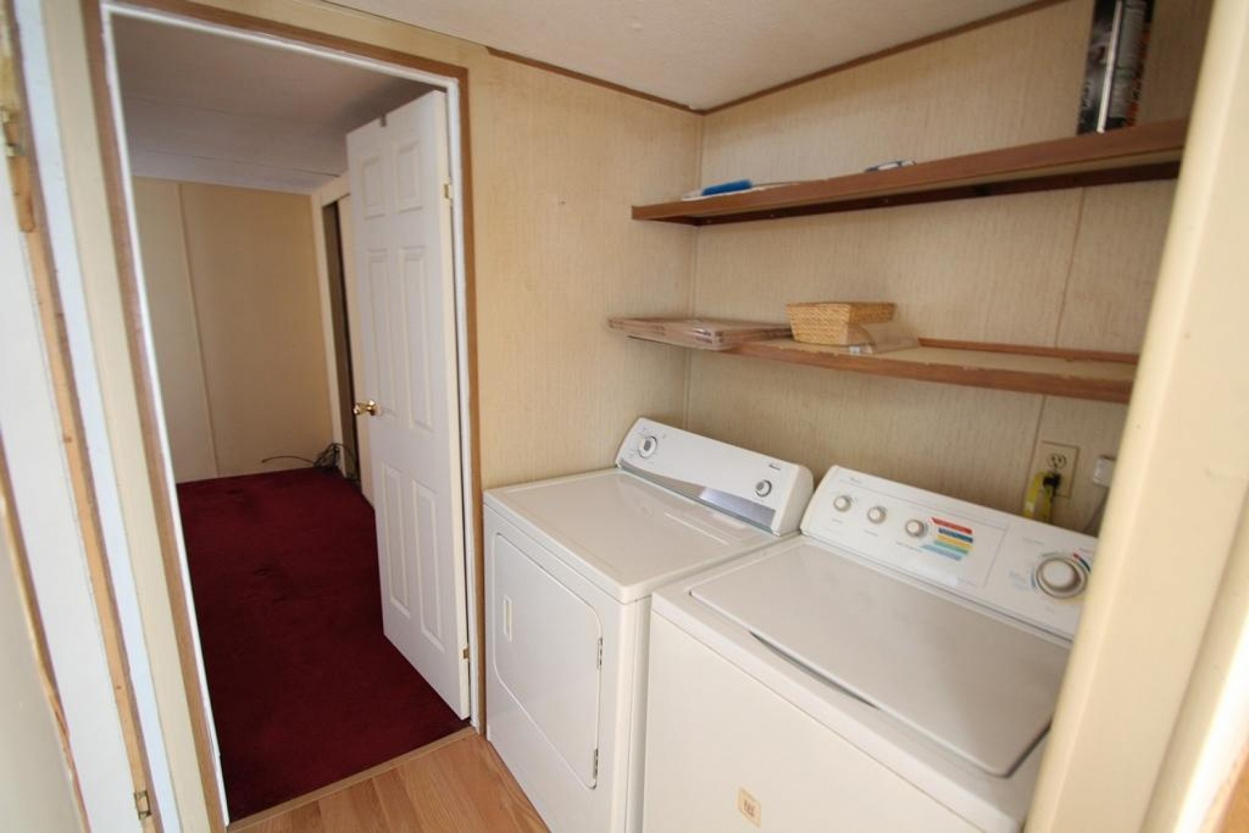 408 3rd Ave S, Brookings, SD 57006