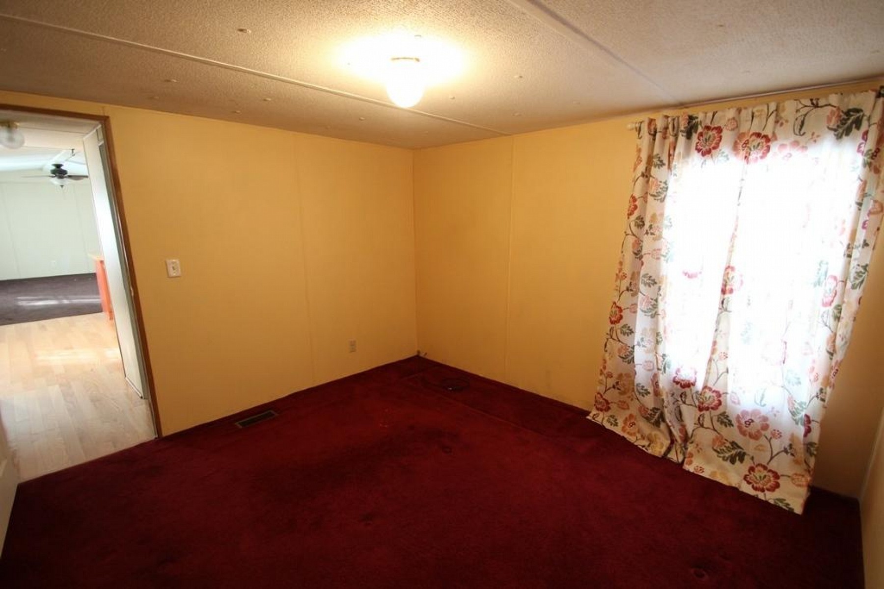 408 3rd Ave S, Brookings, SD 57006