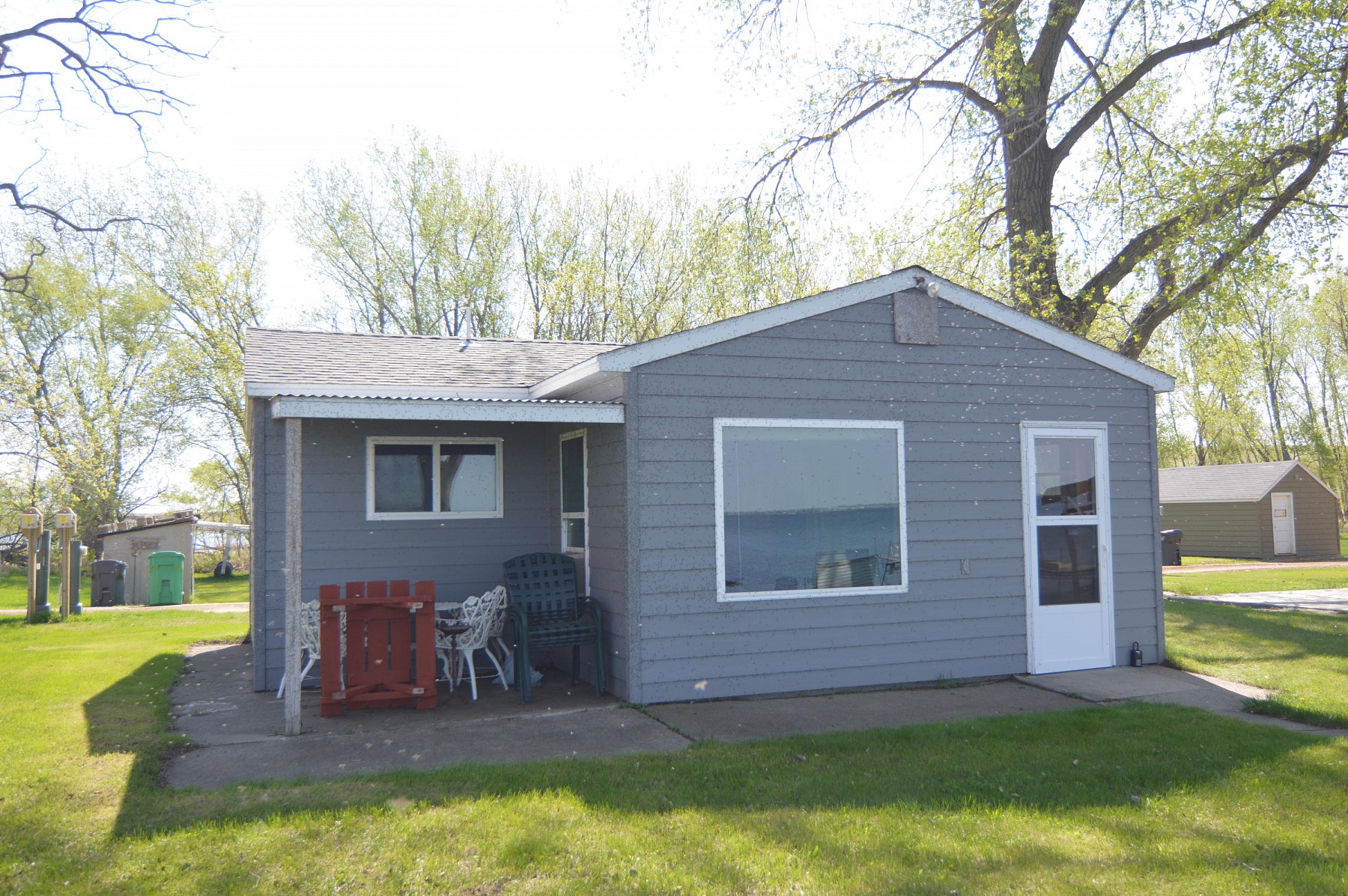 308 Lake Drive, Lake Poinsett, SD 57234