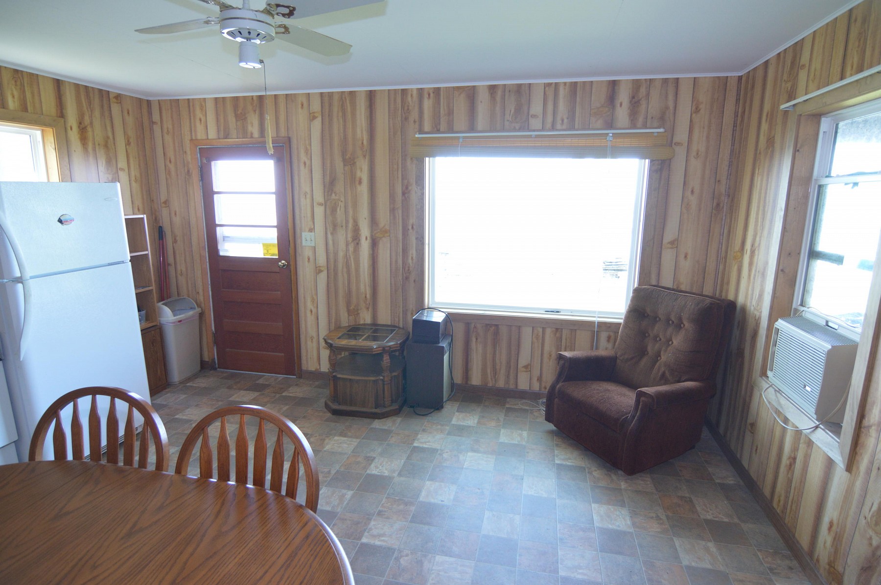 308 Lake Drive, Lake Poinsett, SD 57234