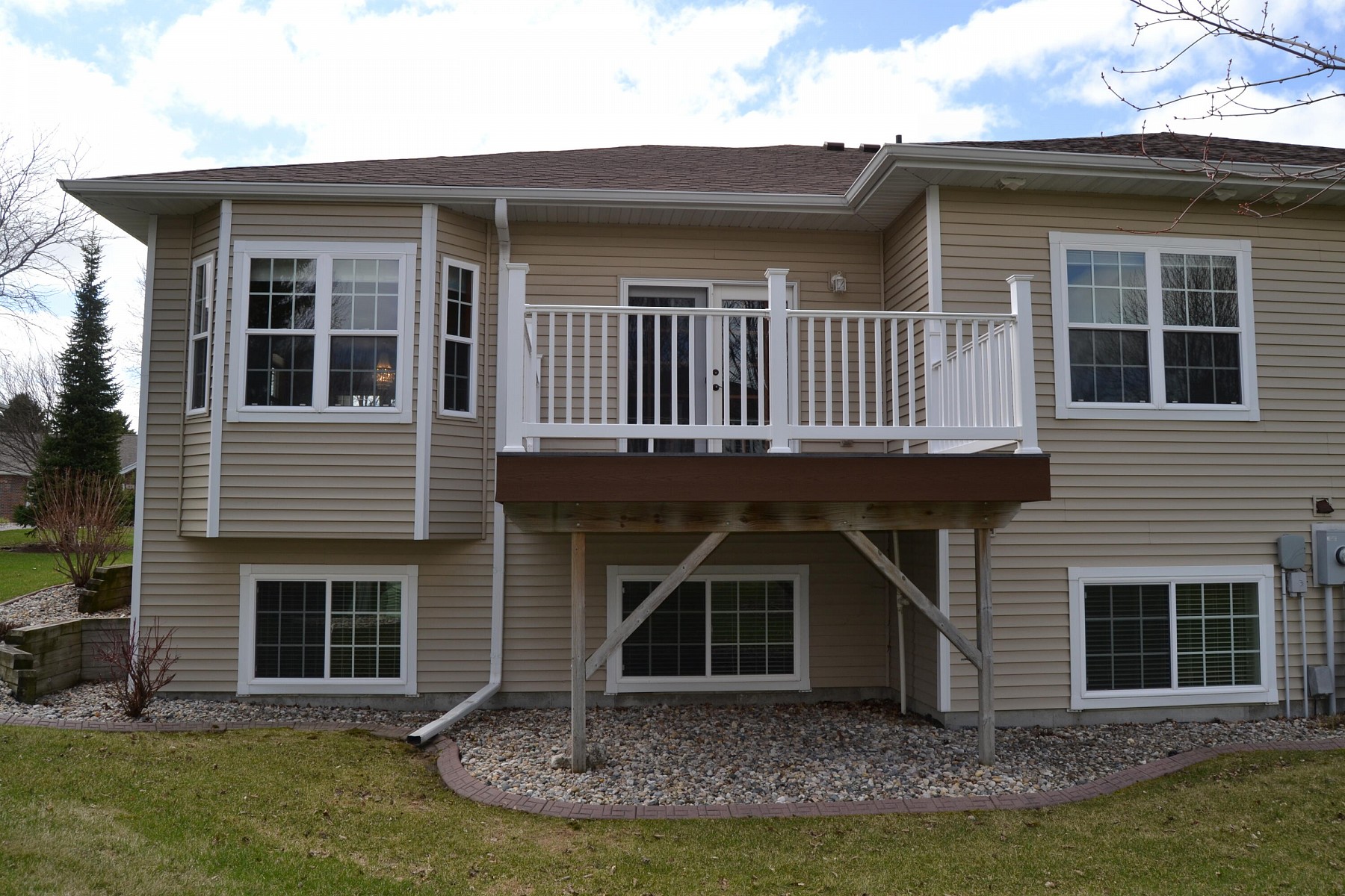 2015 Laurel Lane, Brookings, SD 57006