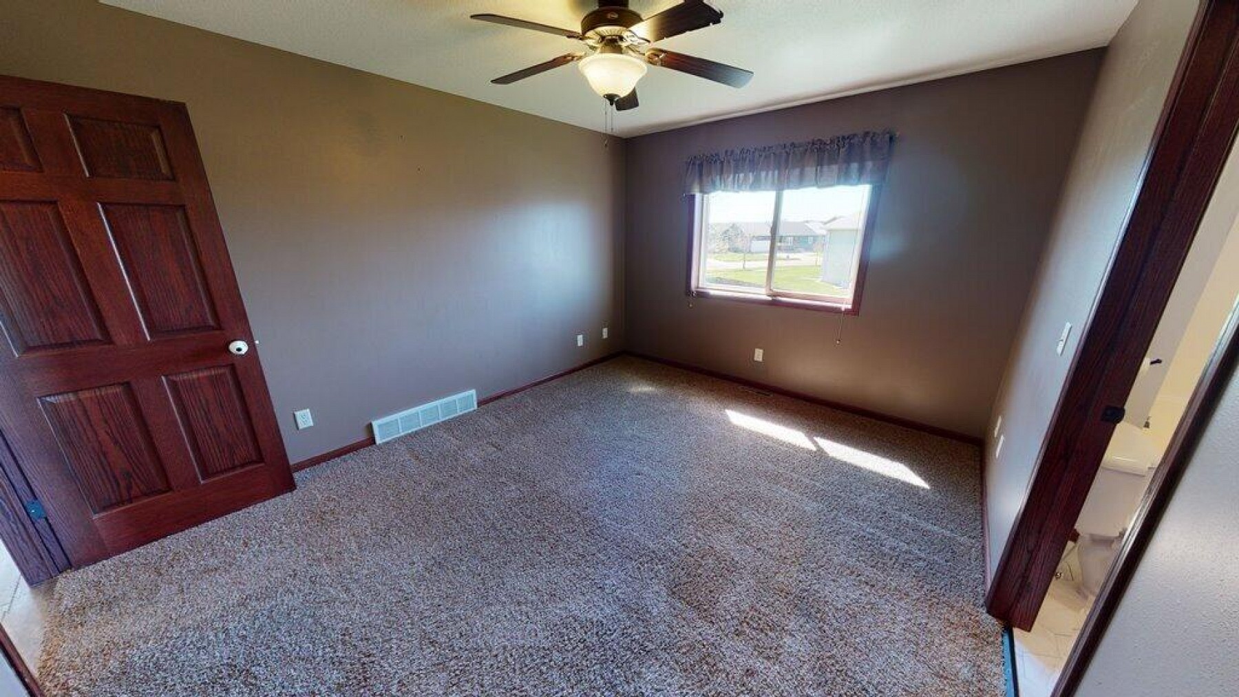 1830 Eberlein Drive, Brookings, SD 57006