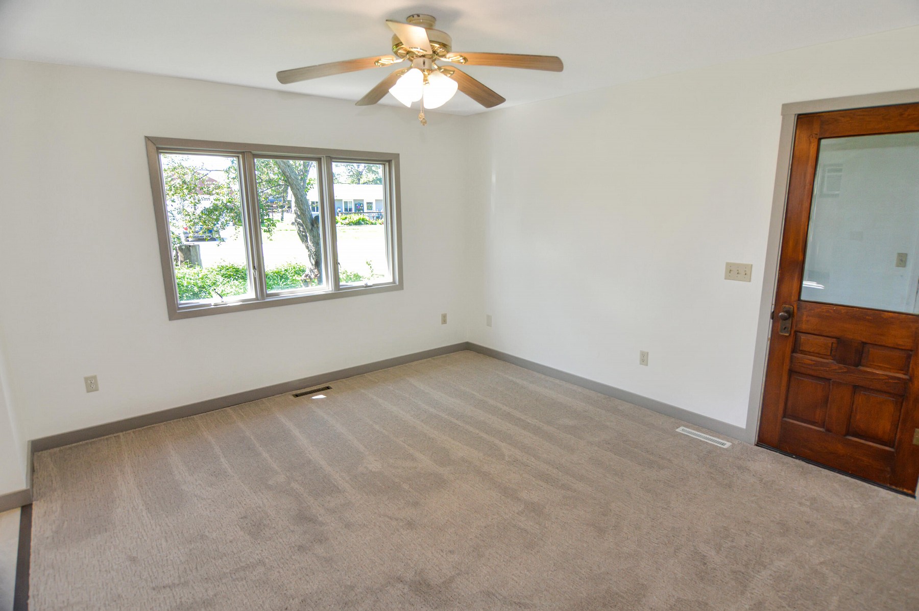 102 Elm Avenue, Aurora, SD 57002