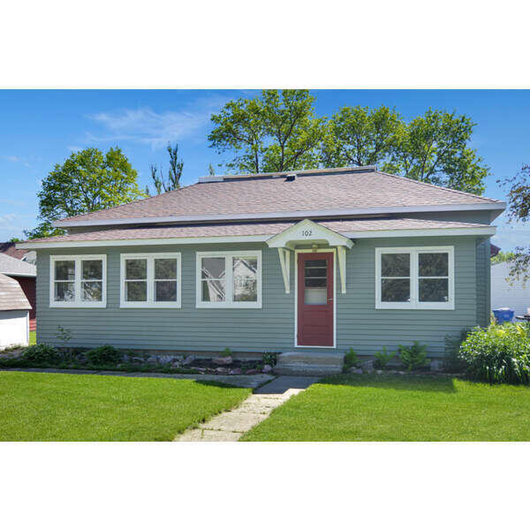 102 Elm Avenue, Aurora, SD 57002