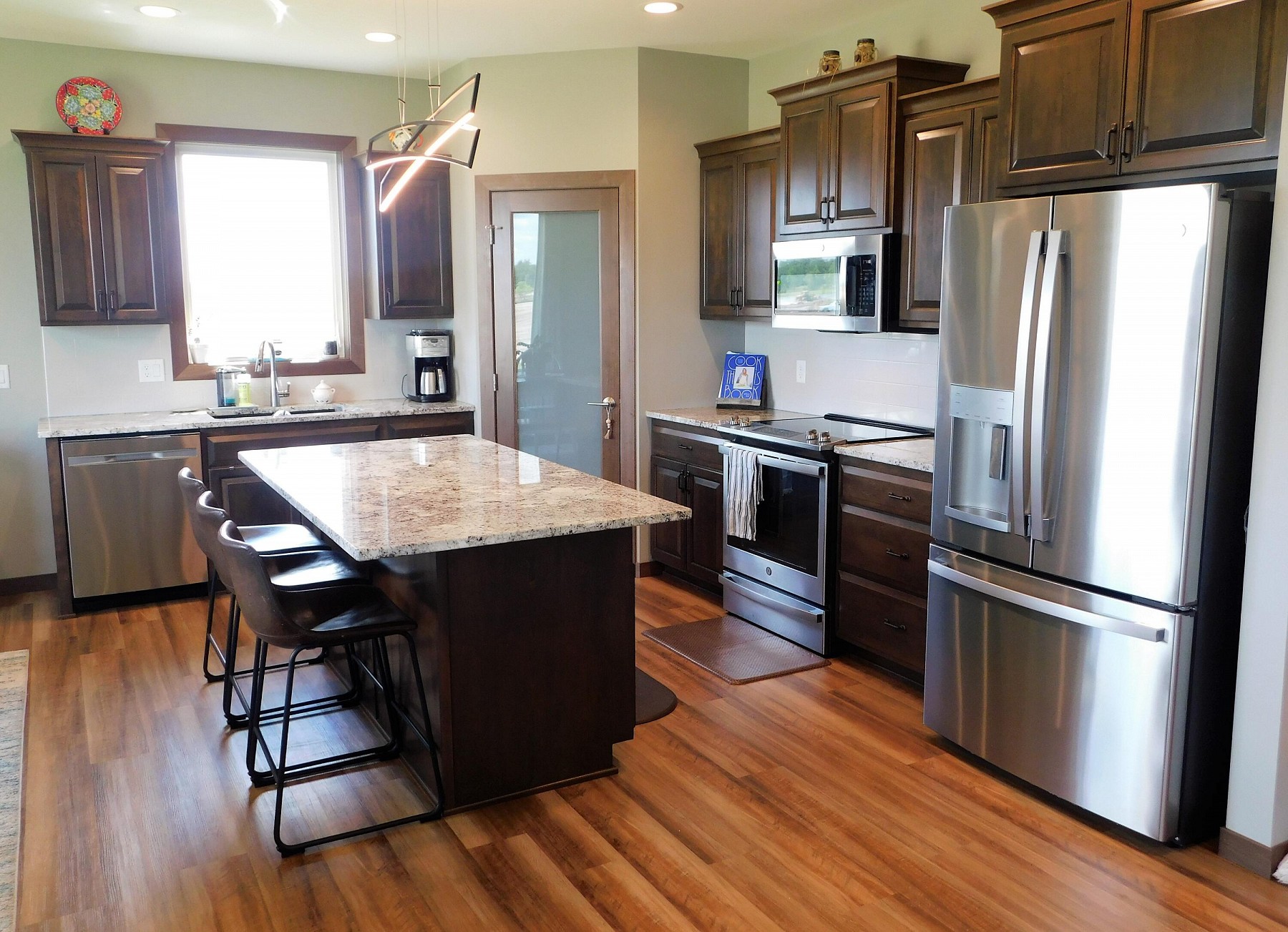 513 Swallow Ridge, Brookings, SD 57006