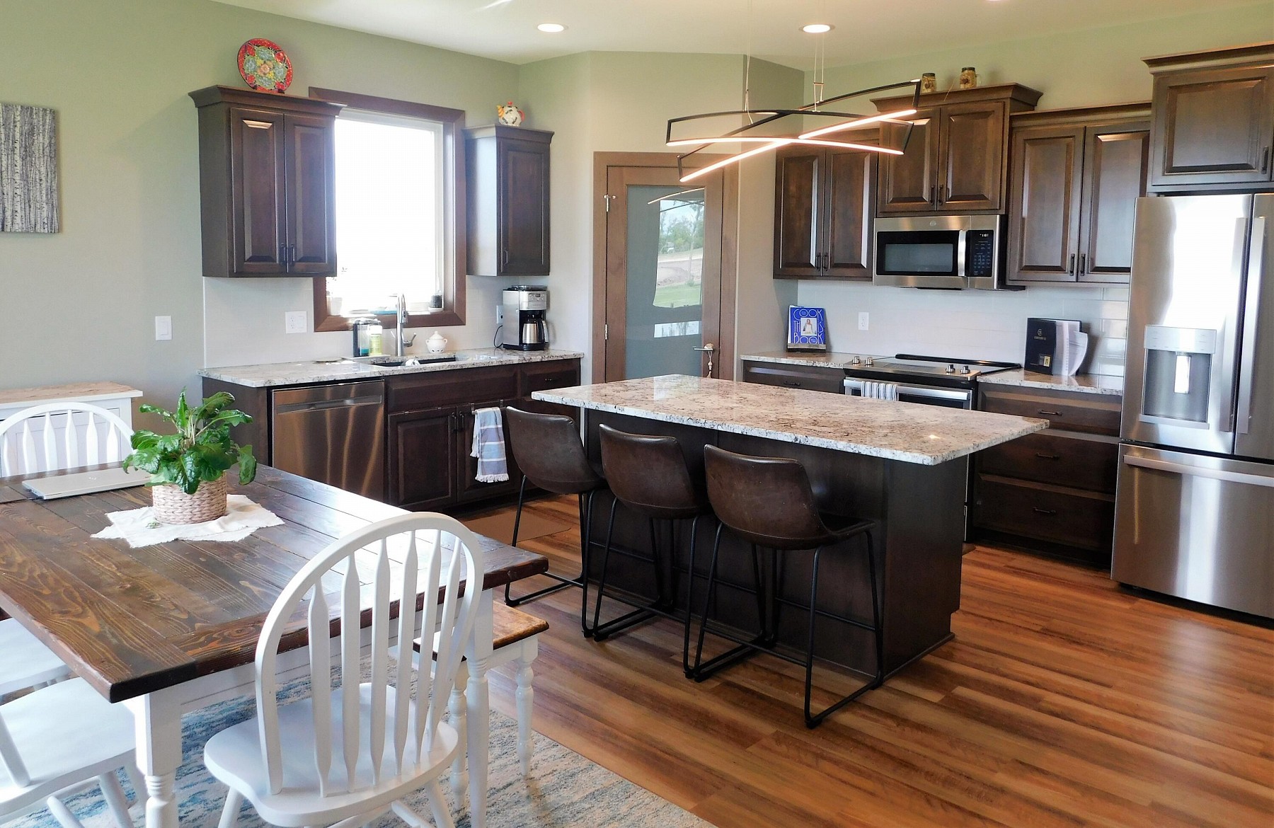 513 Swallow Ridge, Brookings, SD 57006