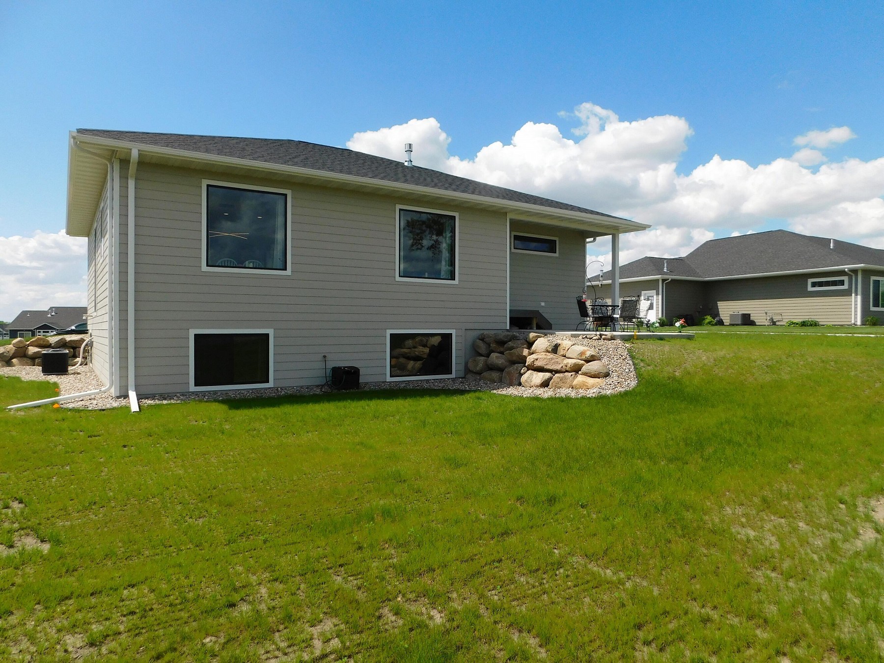 513 Swallow Ridge, Brookings, SD 57006