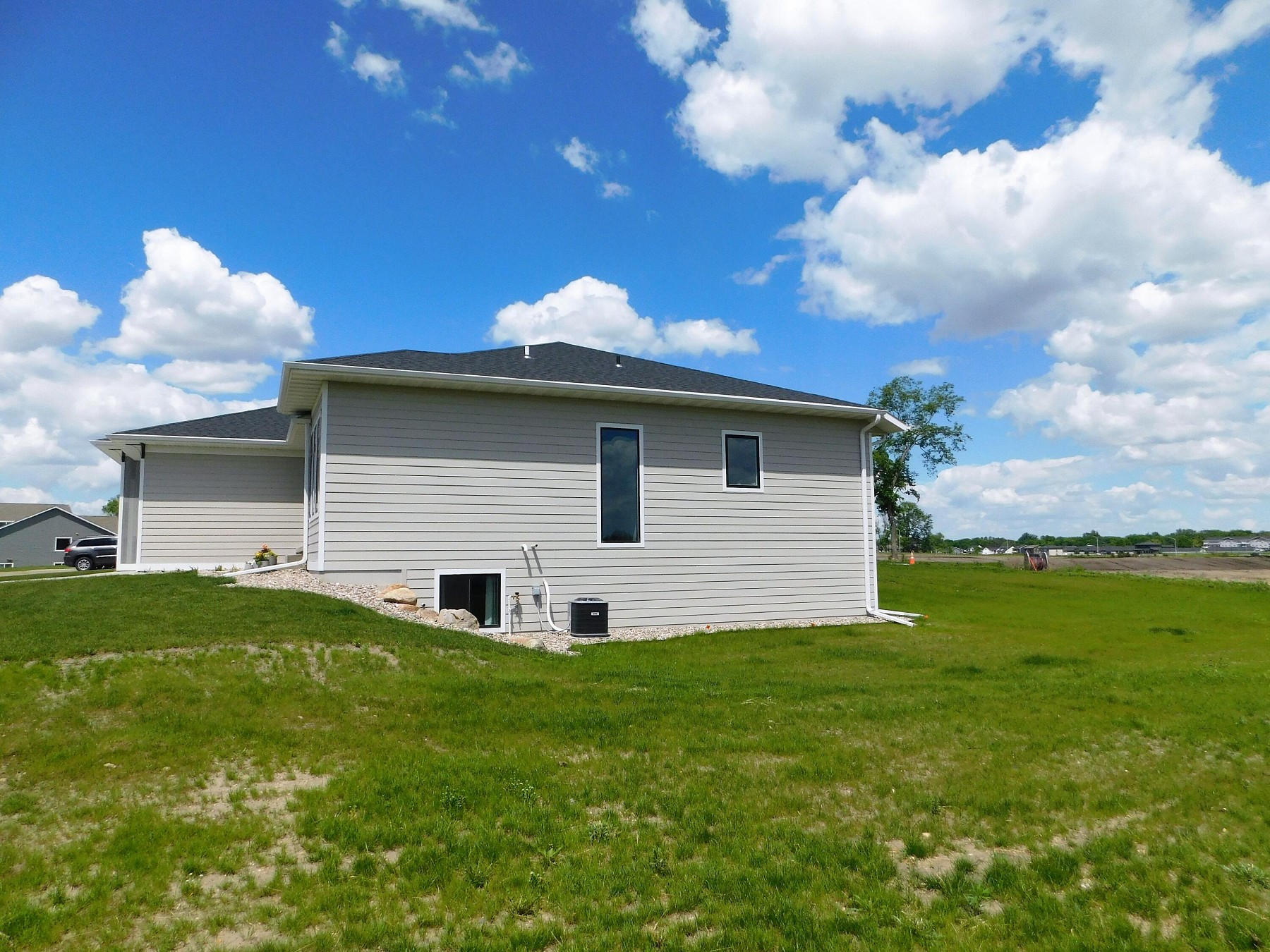 513 Swallow Ridge, Brookings, SD 57006
