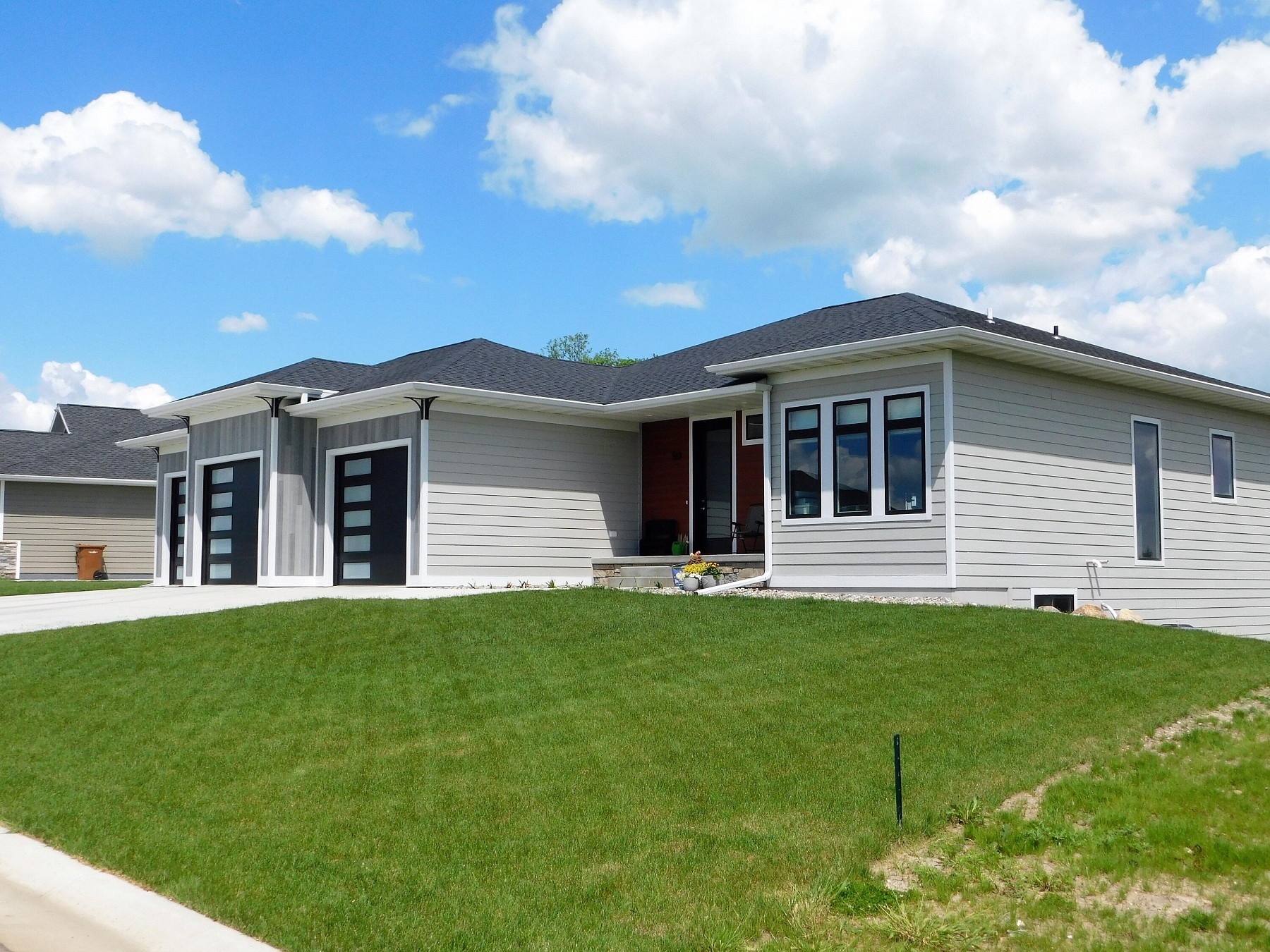 513 Swallow Ridge, Brookings, SD 57006