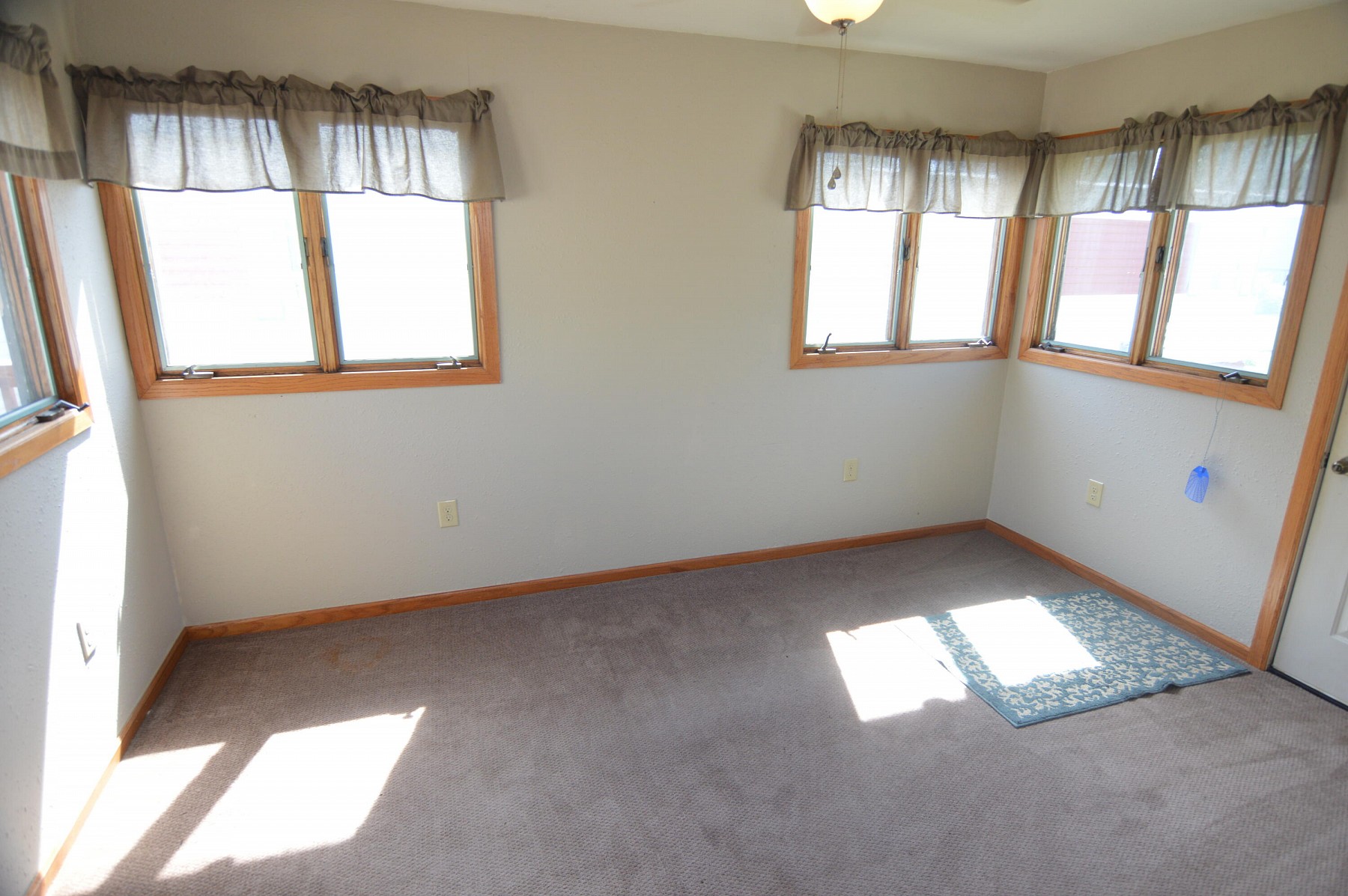 408 3rd Avenue S, Brookings, SD 57006