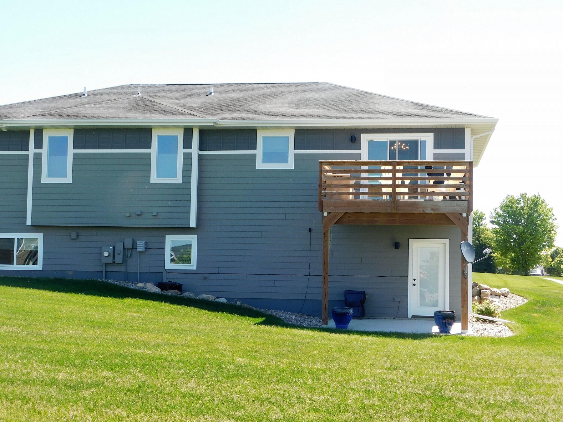 1220 Vail Avenue, Brookings, SD 57006