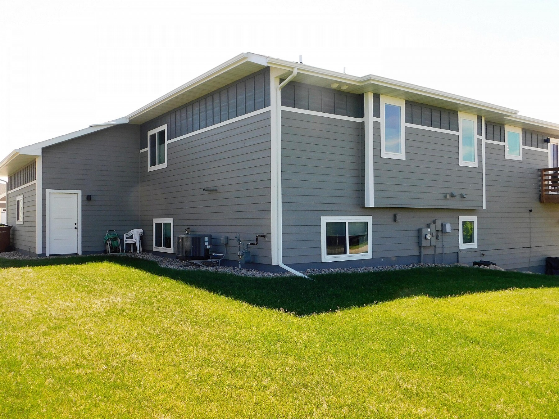 1220 Vail Avenue, Brookings, SD 57006