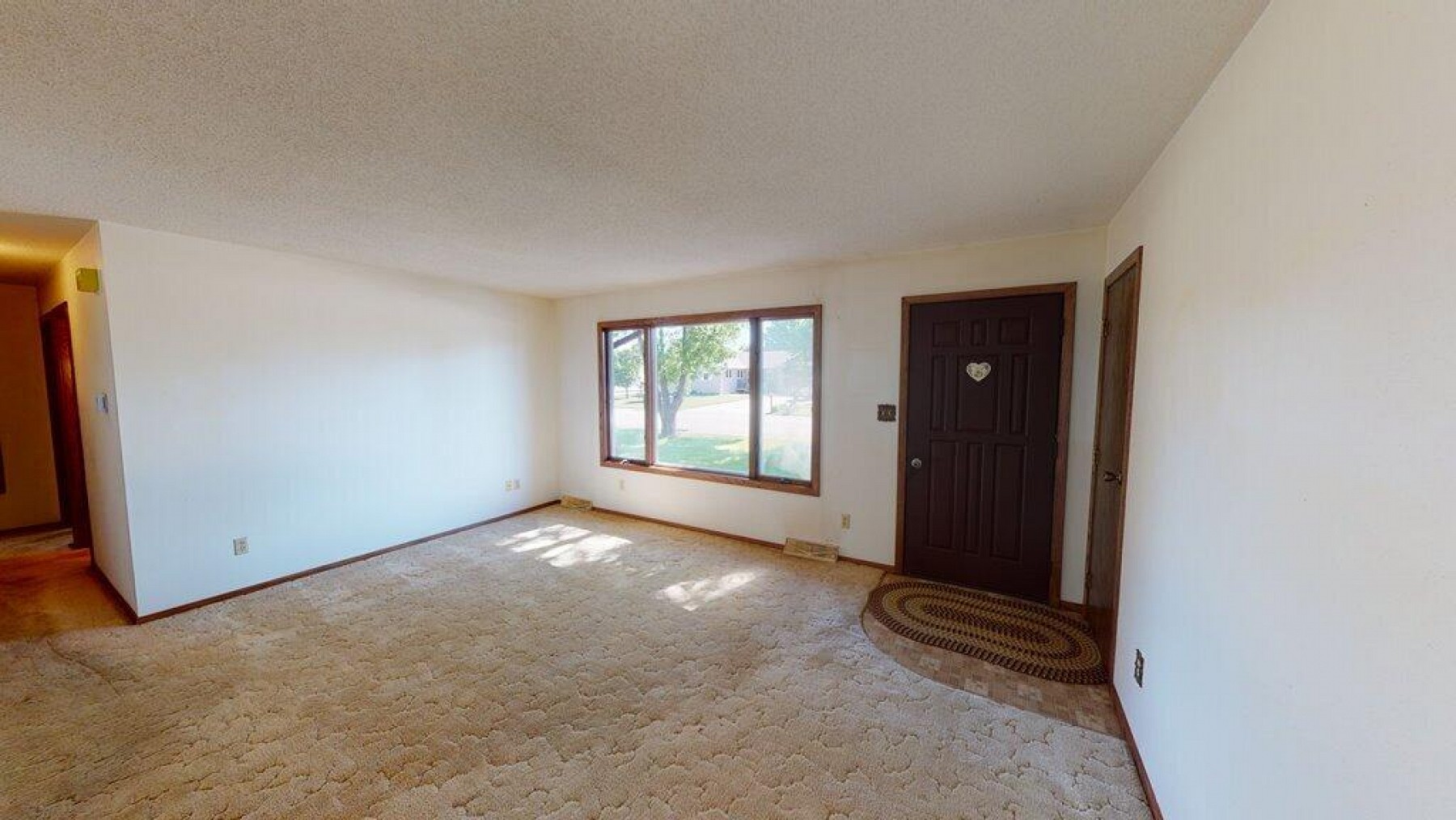 307 Lincoln Lane, Volga, SD 57071