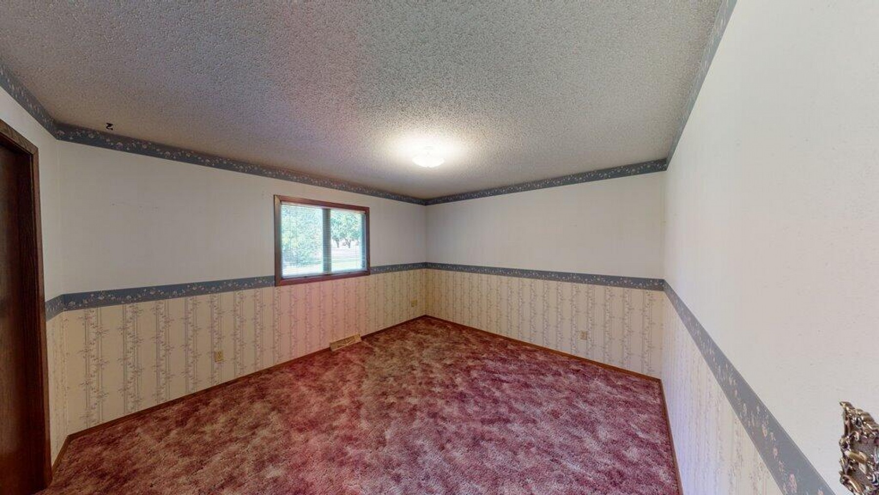 307 Lincoln Lane, Volga, SD 57071