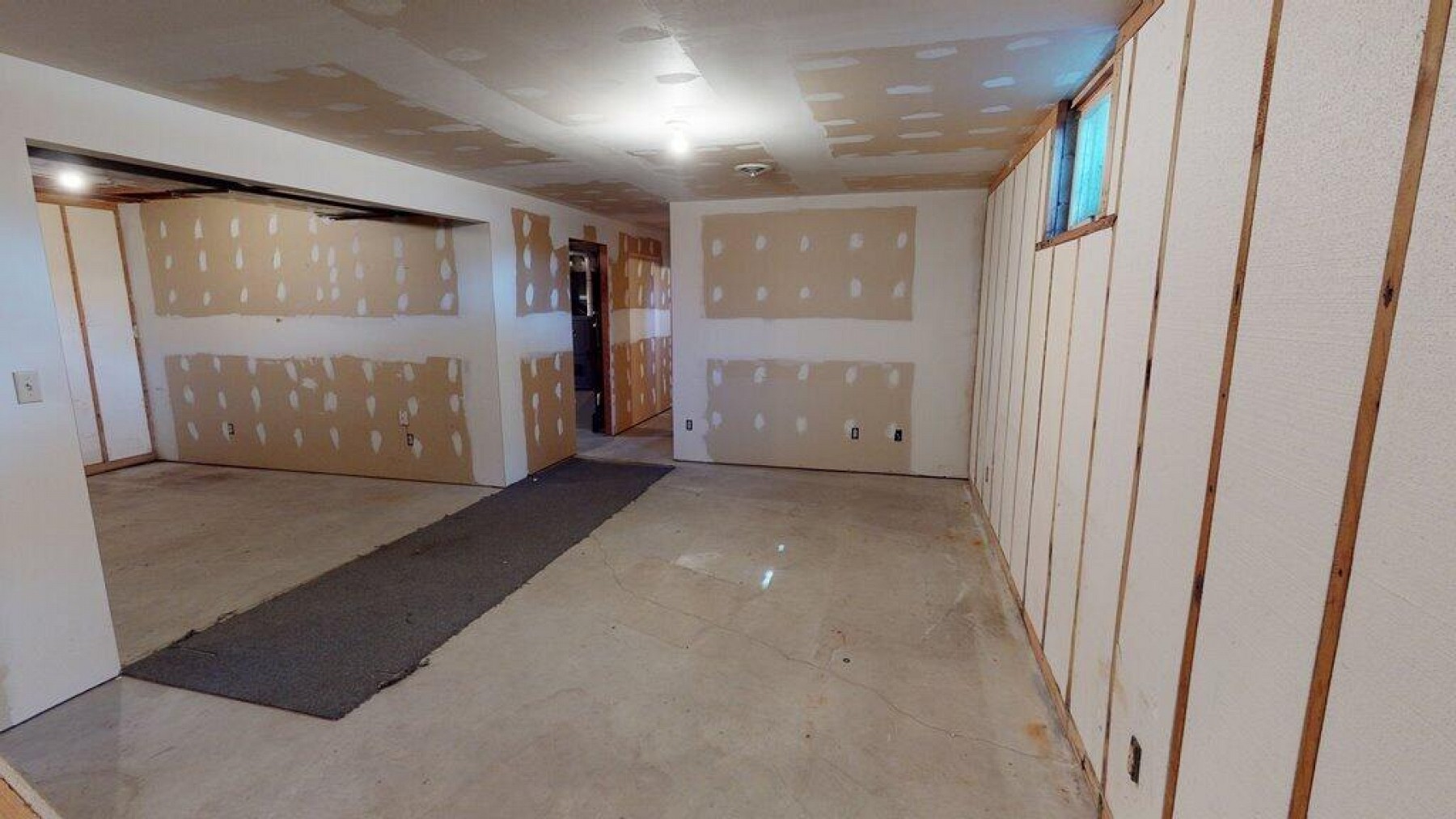 307 Lincoln Lane, Volga, SD 57071