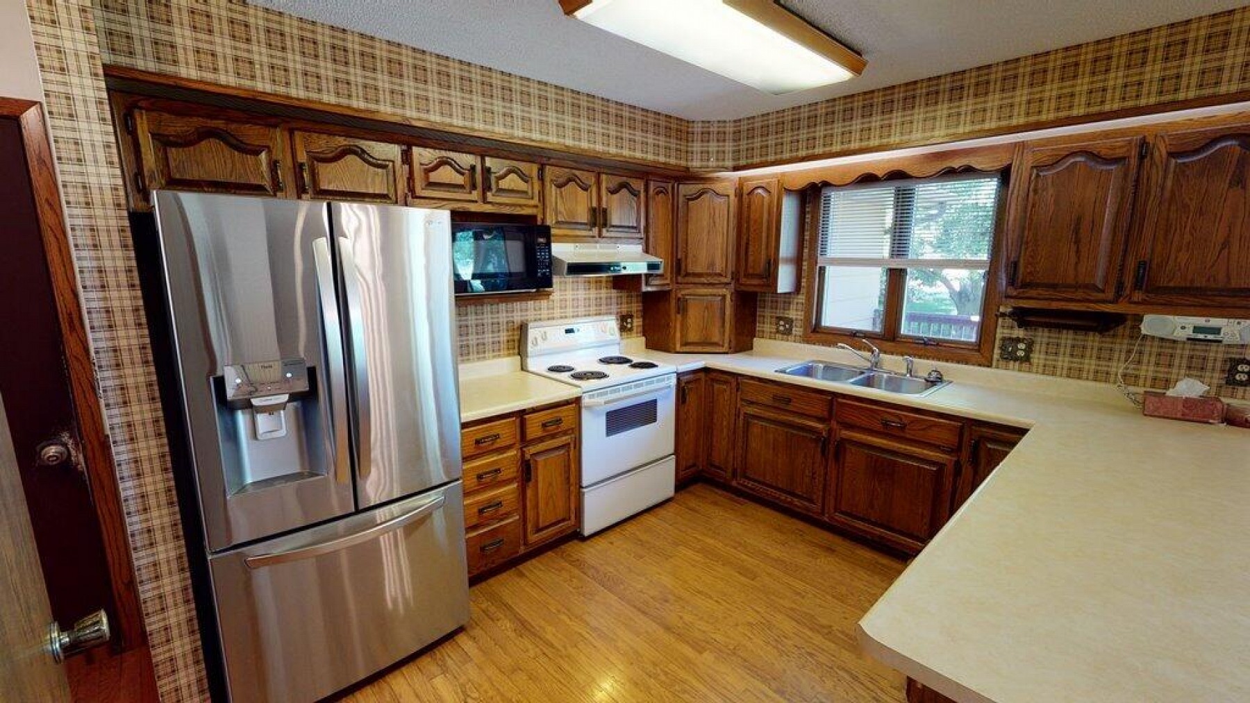 307 Lincoln Lane, Volga, SD 57071