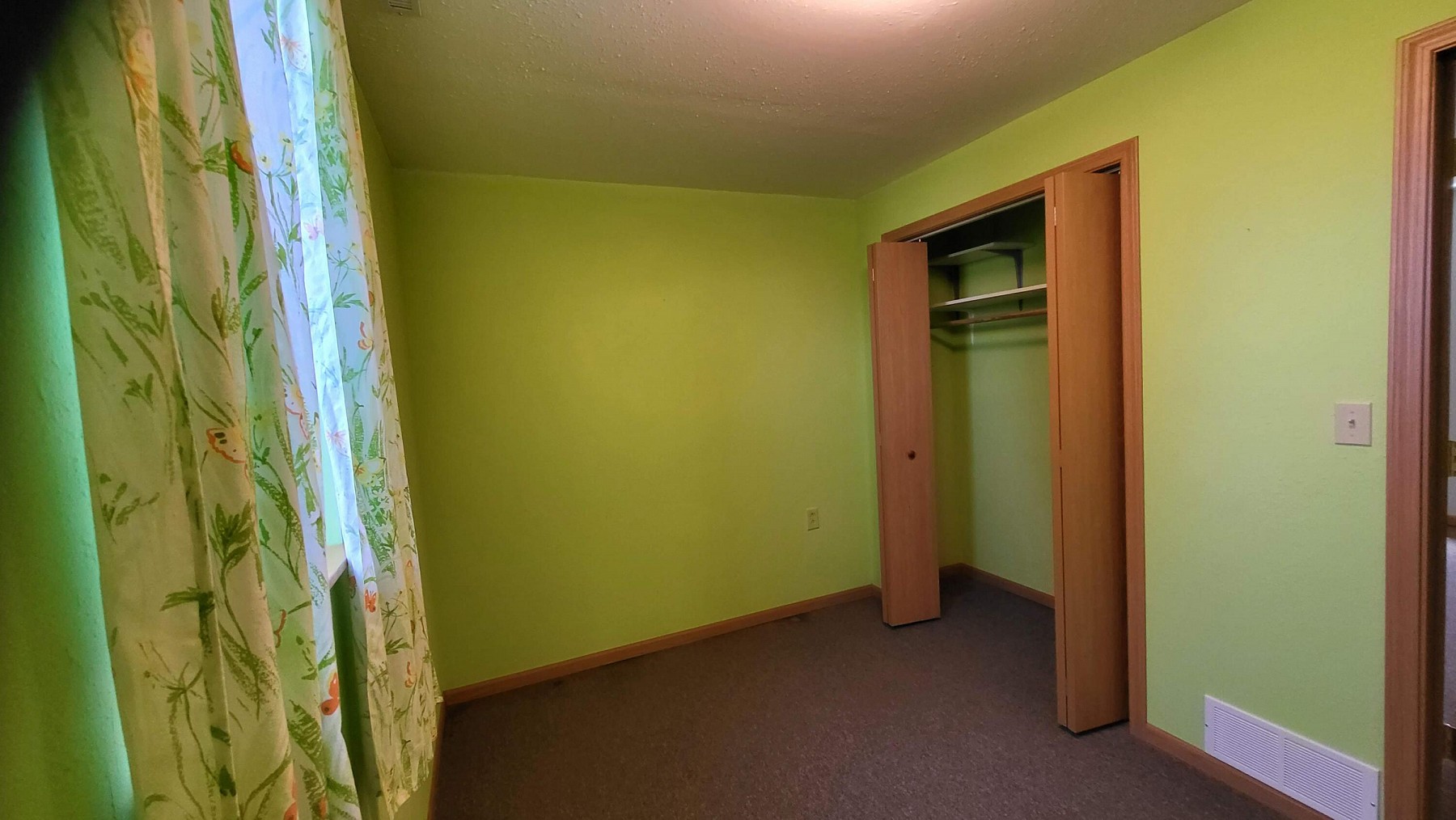 400 5th Street, White, SD 57276