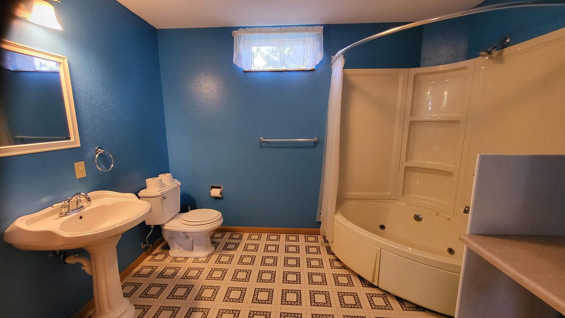 400 5th Street, White, SD 57276