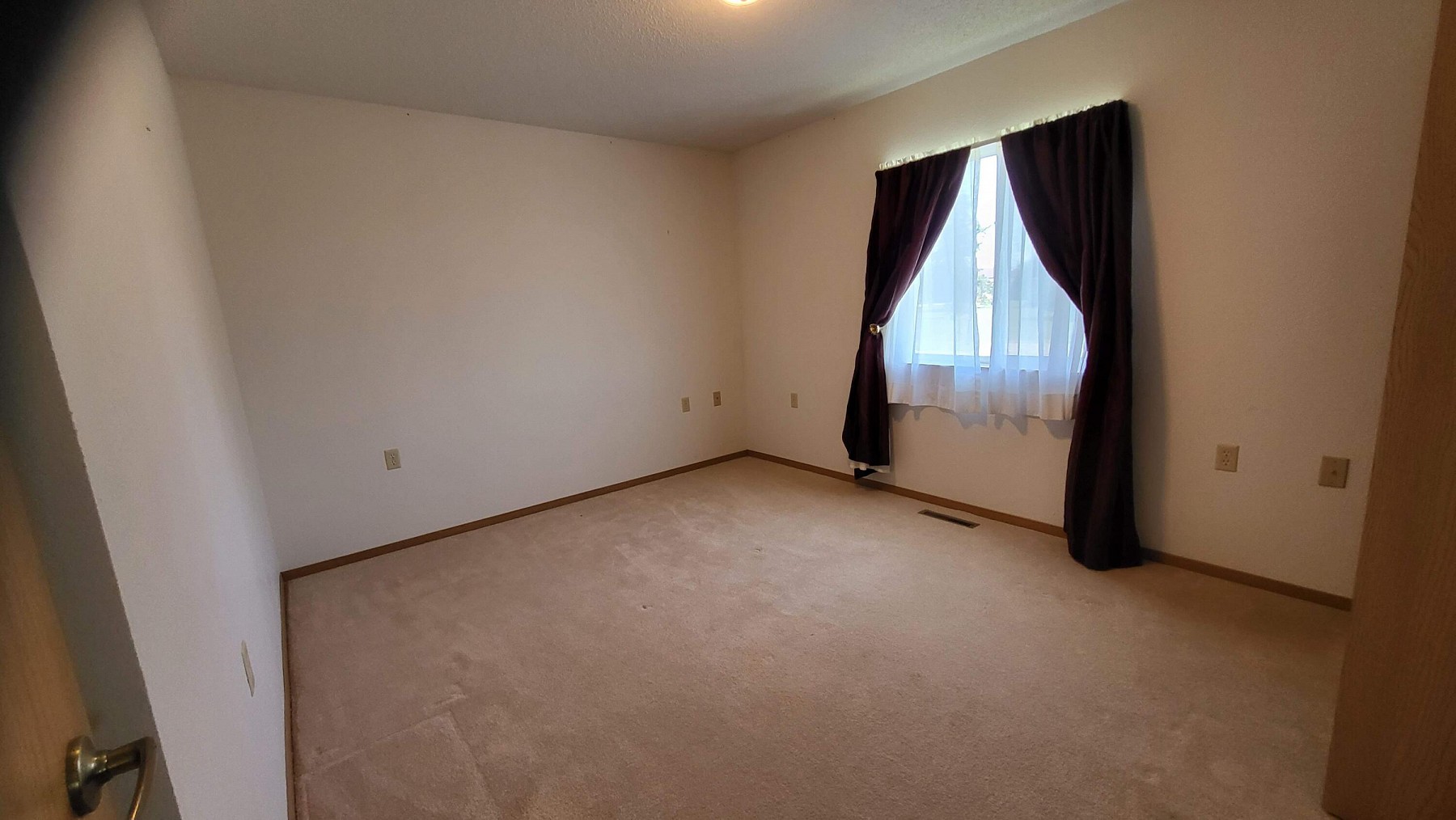 400 5th Street, White, SD 57276