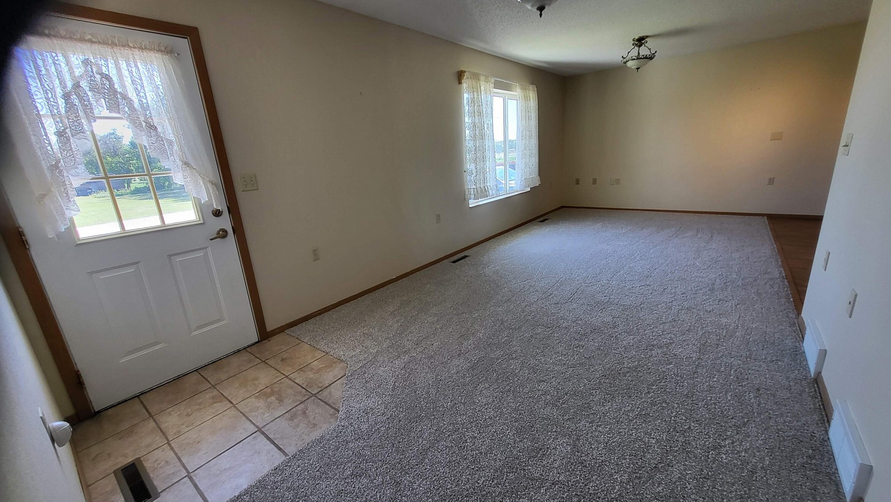 400 5th Street, White, SD 57276