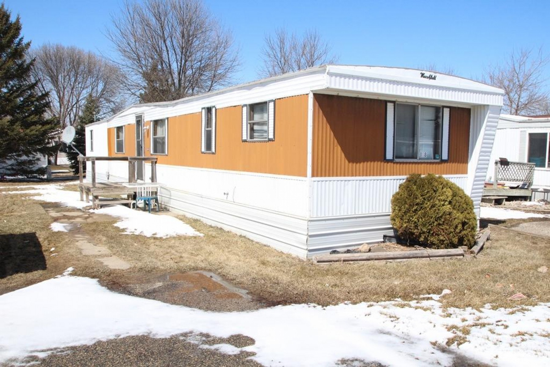 408 3rd Ave S, Brookings, SD 57006