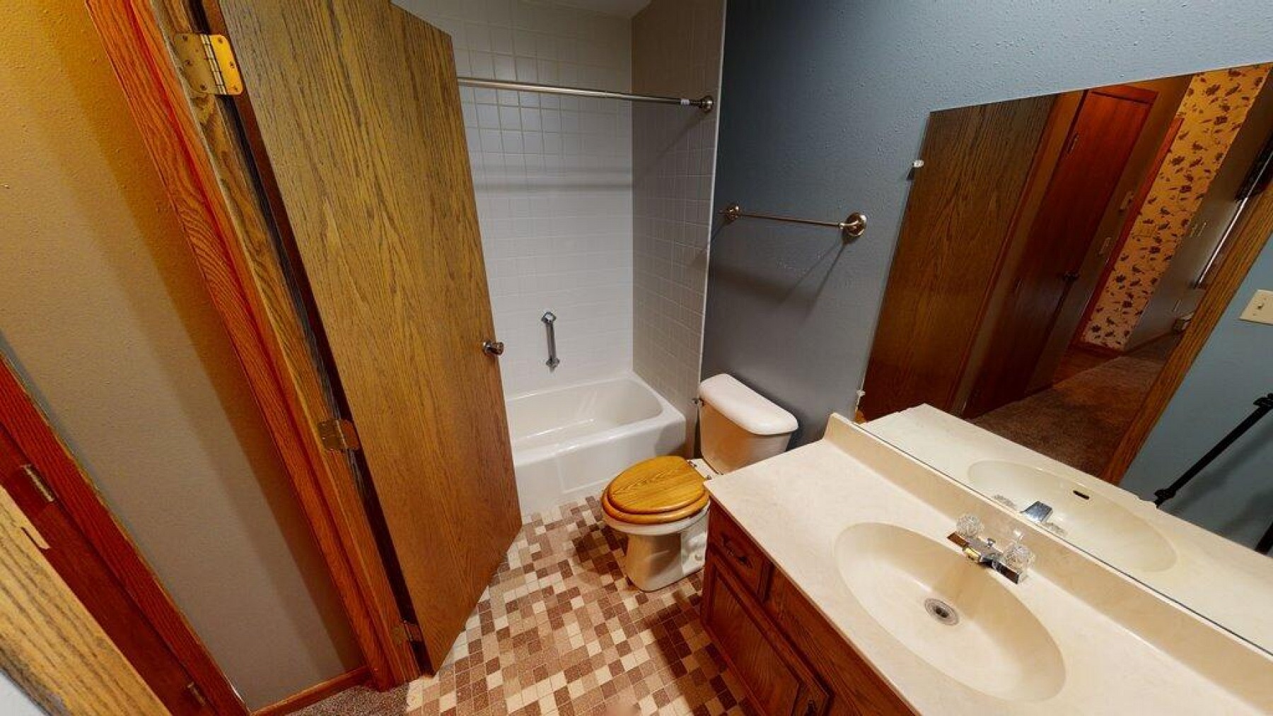 703 Elm Avenue, Brookings, SD 57006