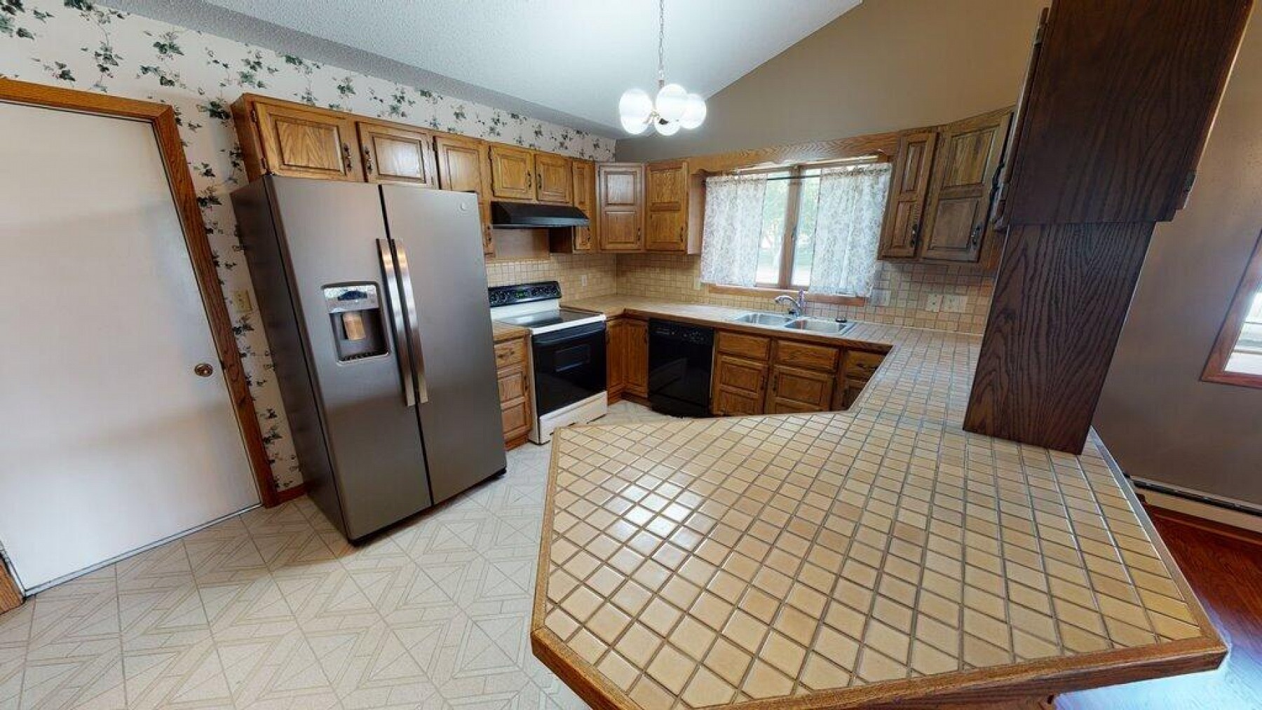 703 Elm Avenue, Brookings, SD 57006