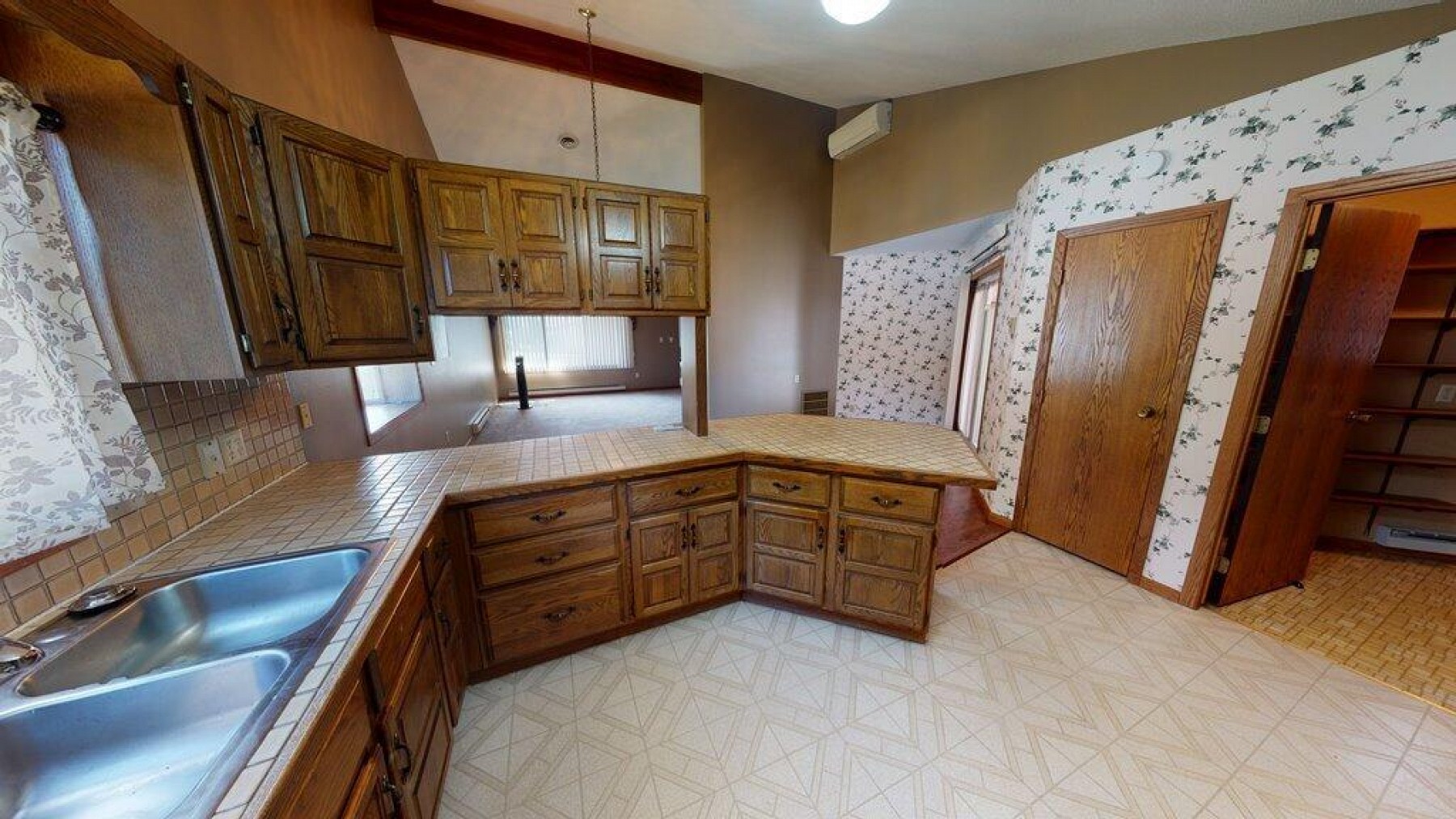 703 Elm Avenue, Brookings, SD 57006