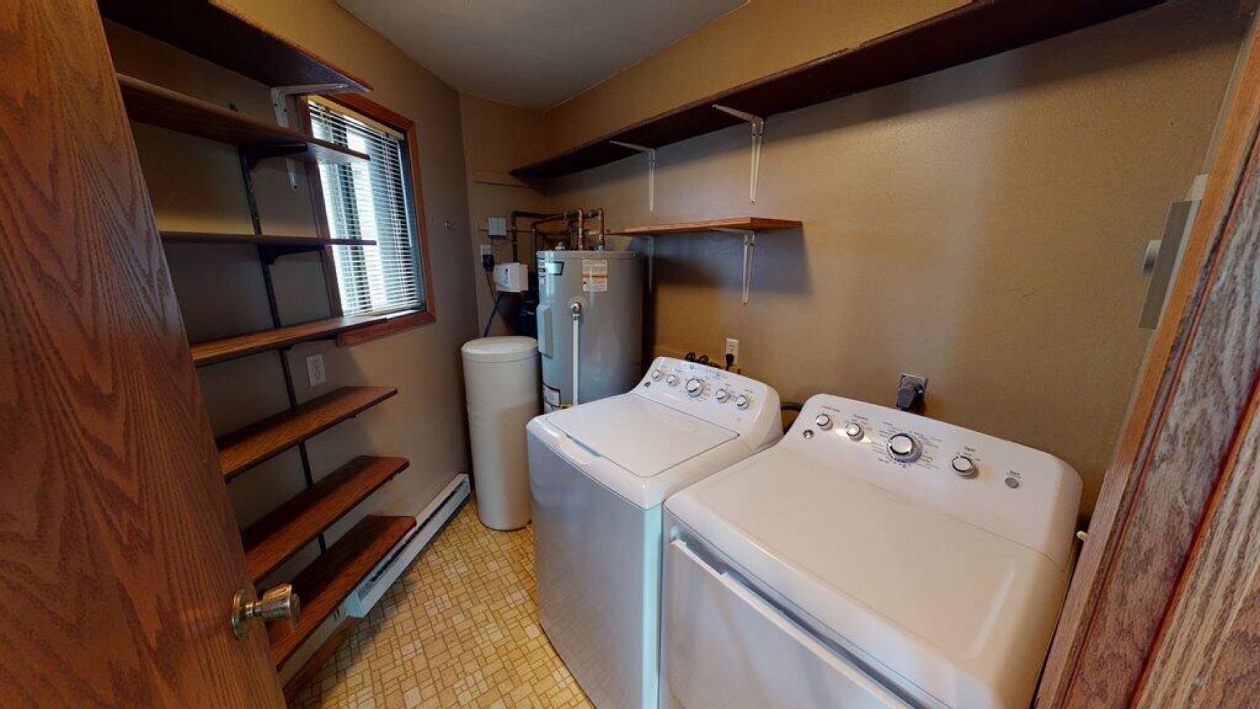 703 Elm Avenue, Brookings, SD 57006