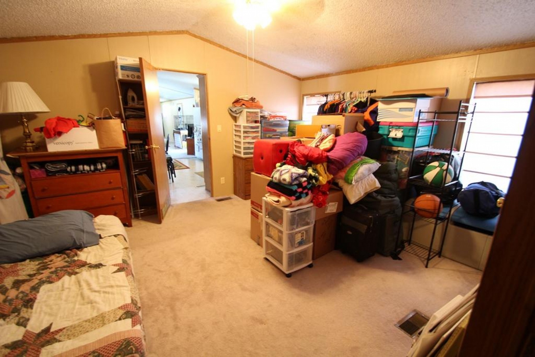 111 Wagon Wheel Circle, Brookings, SD 57006