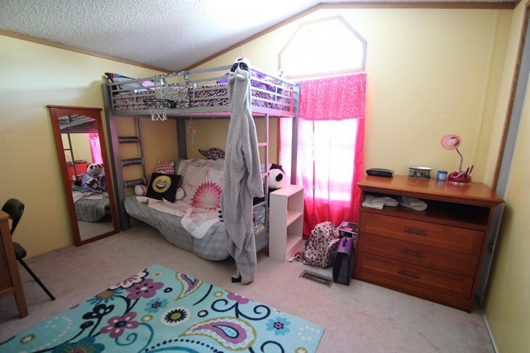 111 Wagon Wheel Circle, Brookings, SD 57006