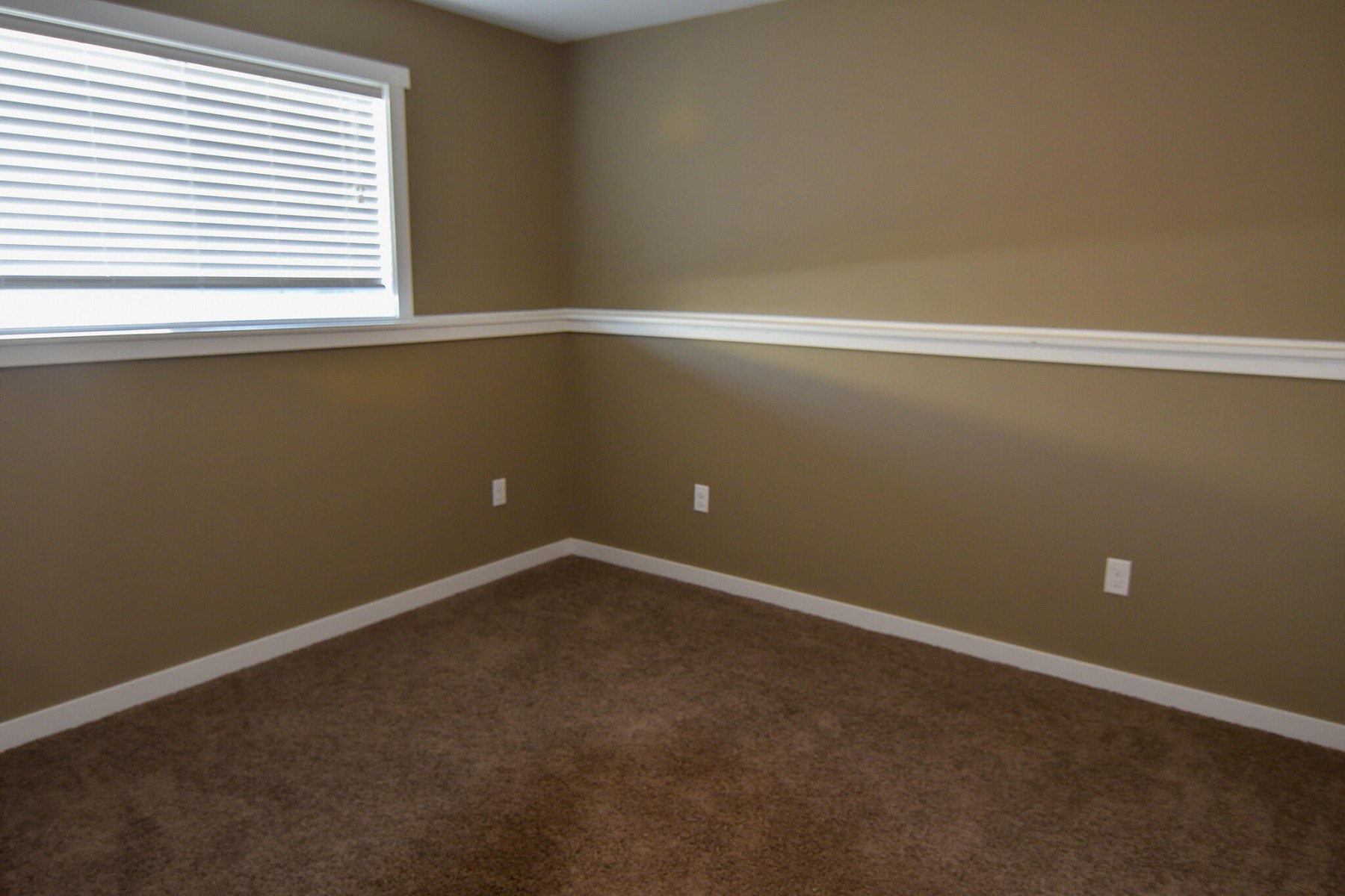 2210 Primrose Drive, Brookings, SD 57006