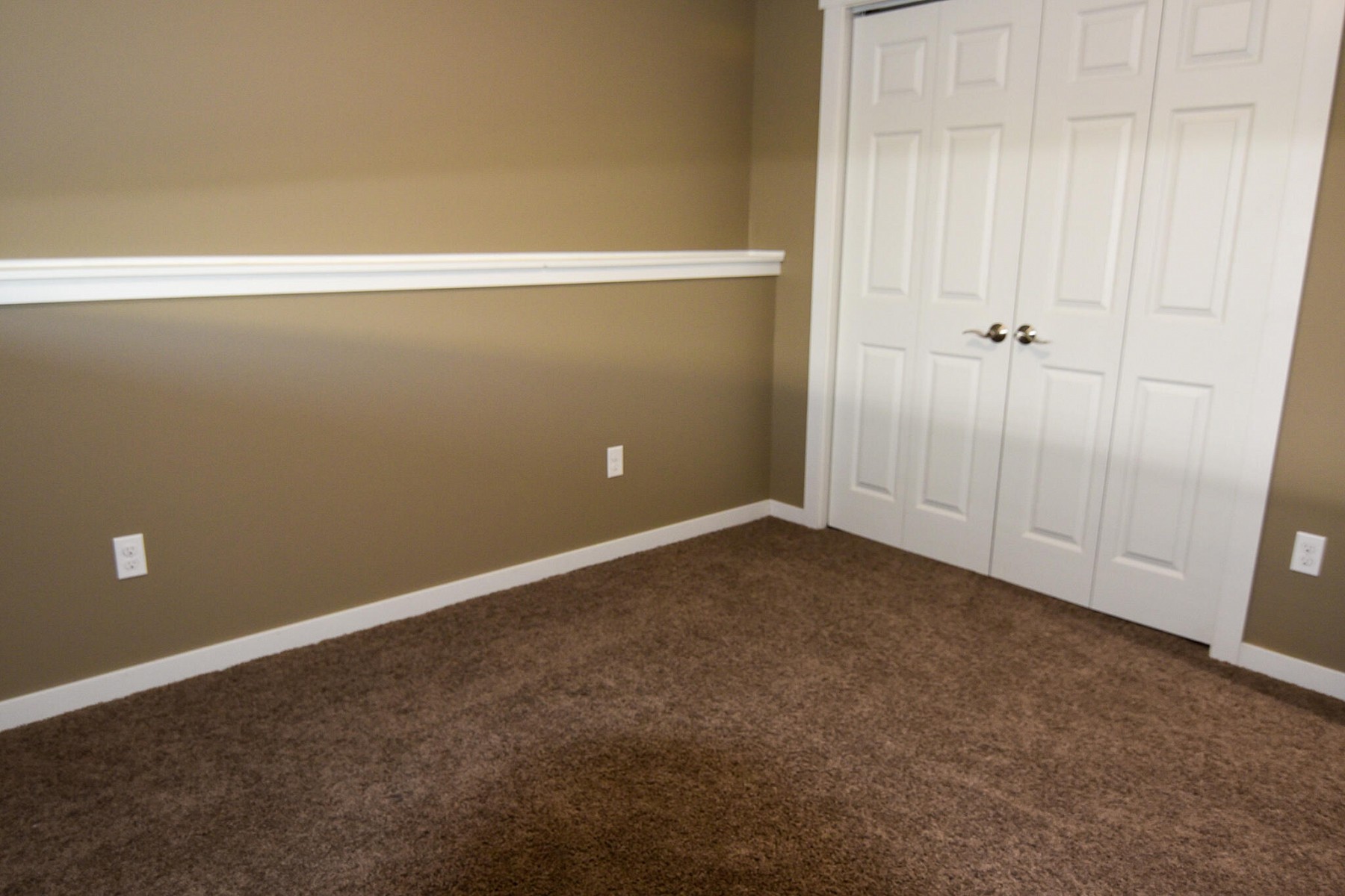 2210 Primrose Drive, Brookings, SD 57006