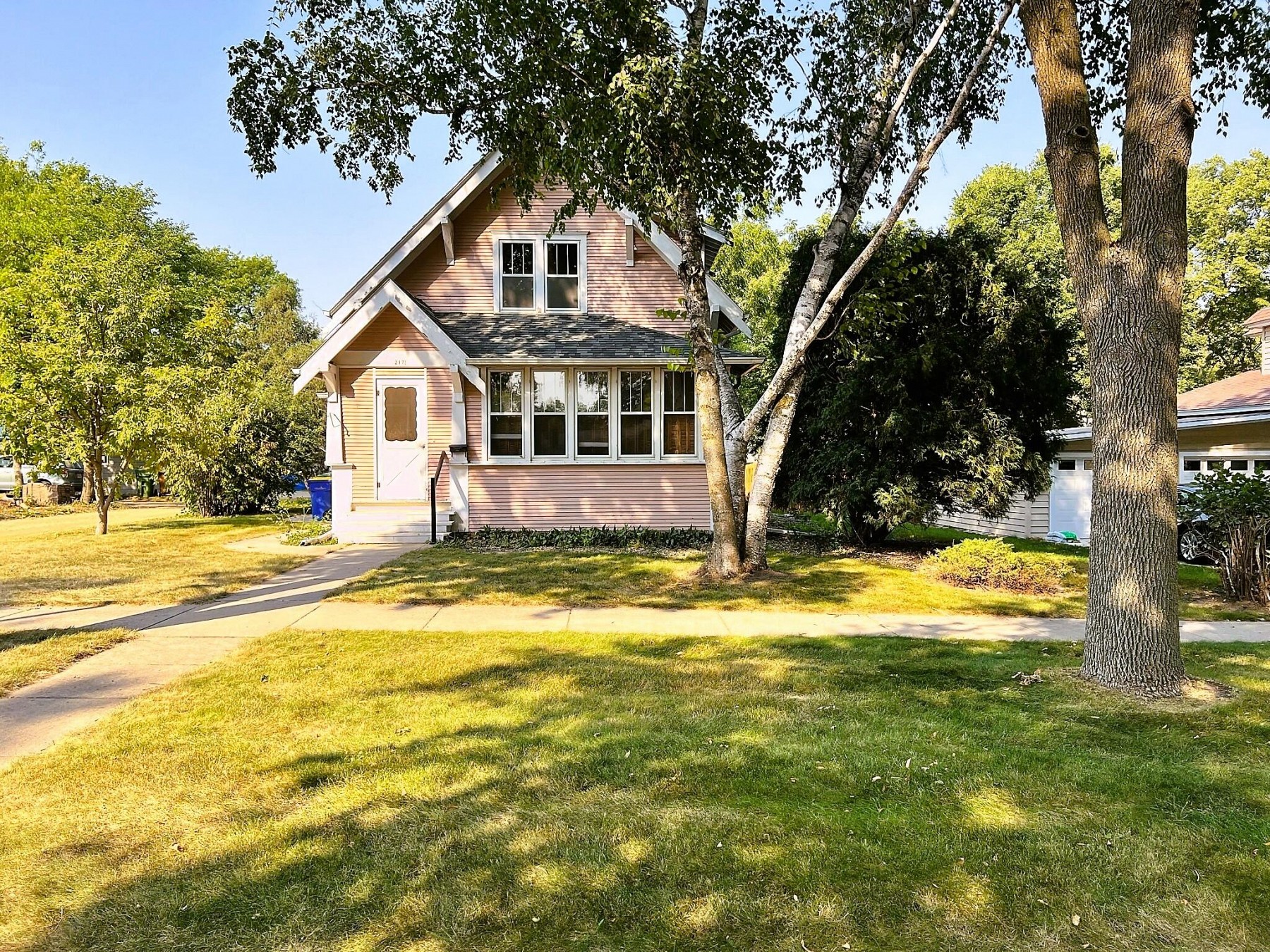 217 11th Avenue, Brookings, SD 57006