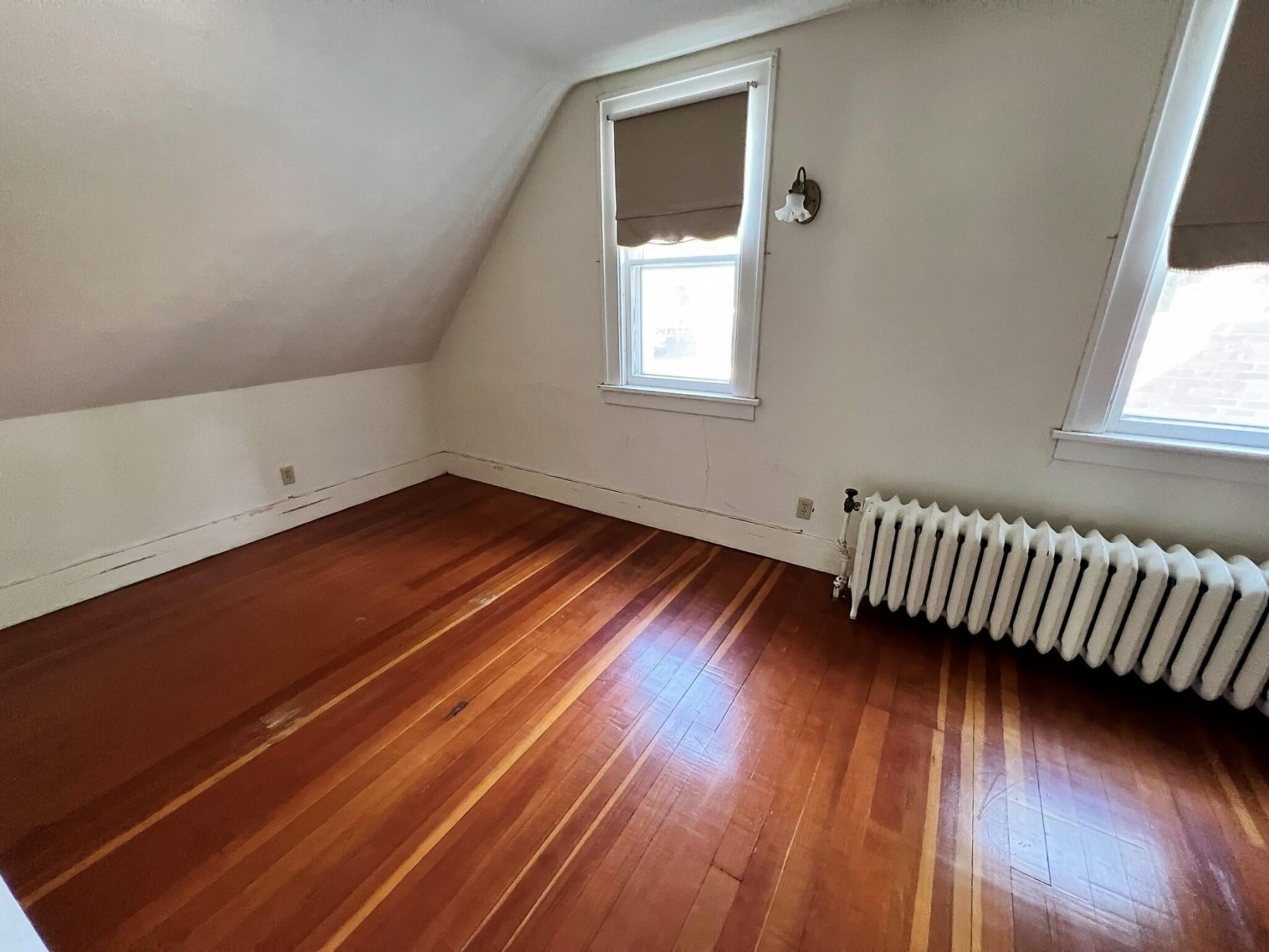 217 11th Avenue, Brookings, SD 57006