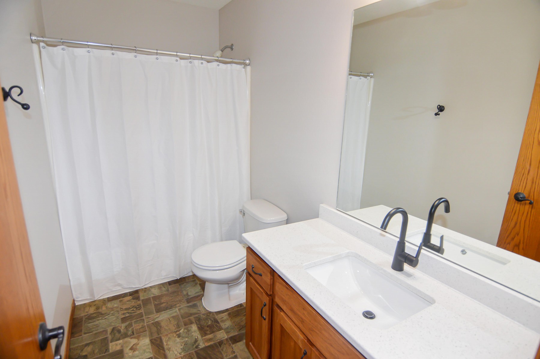 1730 Torrey Pines Drive, Brookings, SD 57006